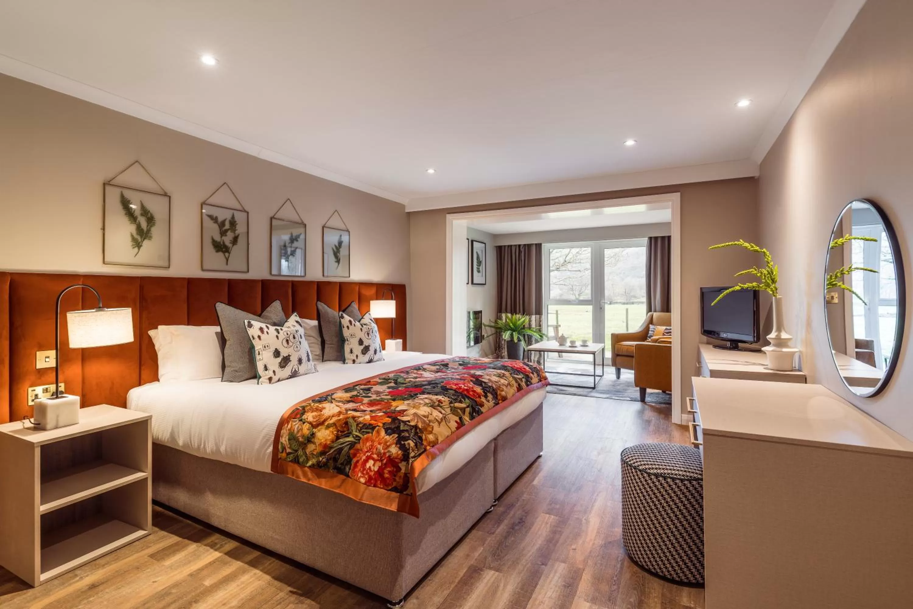 Photo of the whole room, Bed in Borrowdale Gates Hotel