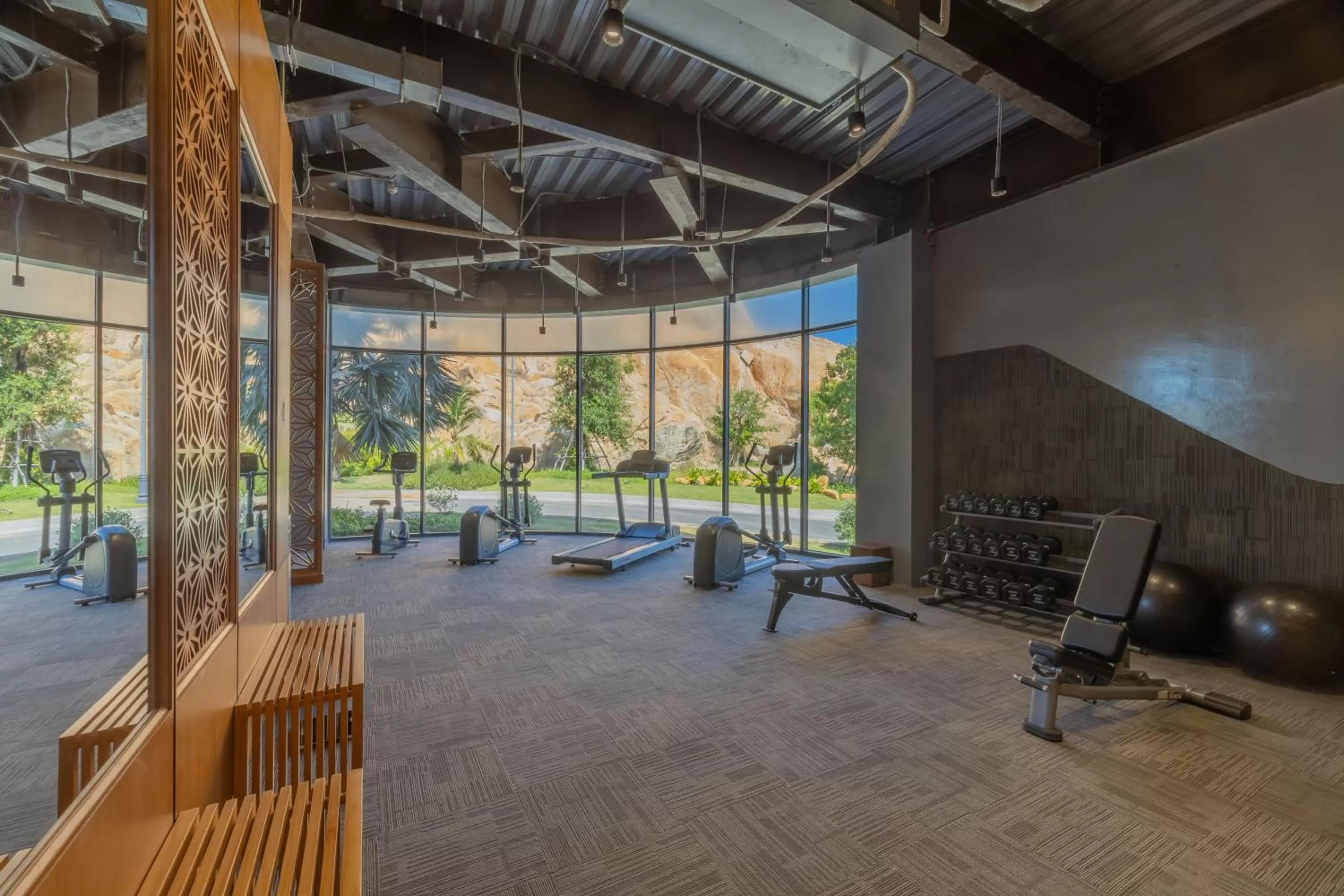 Fitness centre/facilities in Wyndham Grand KN Paradise Cam Ranh