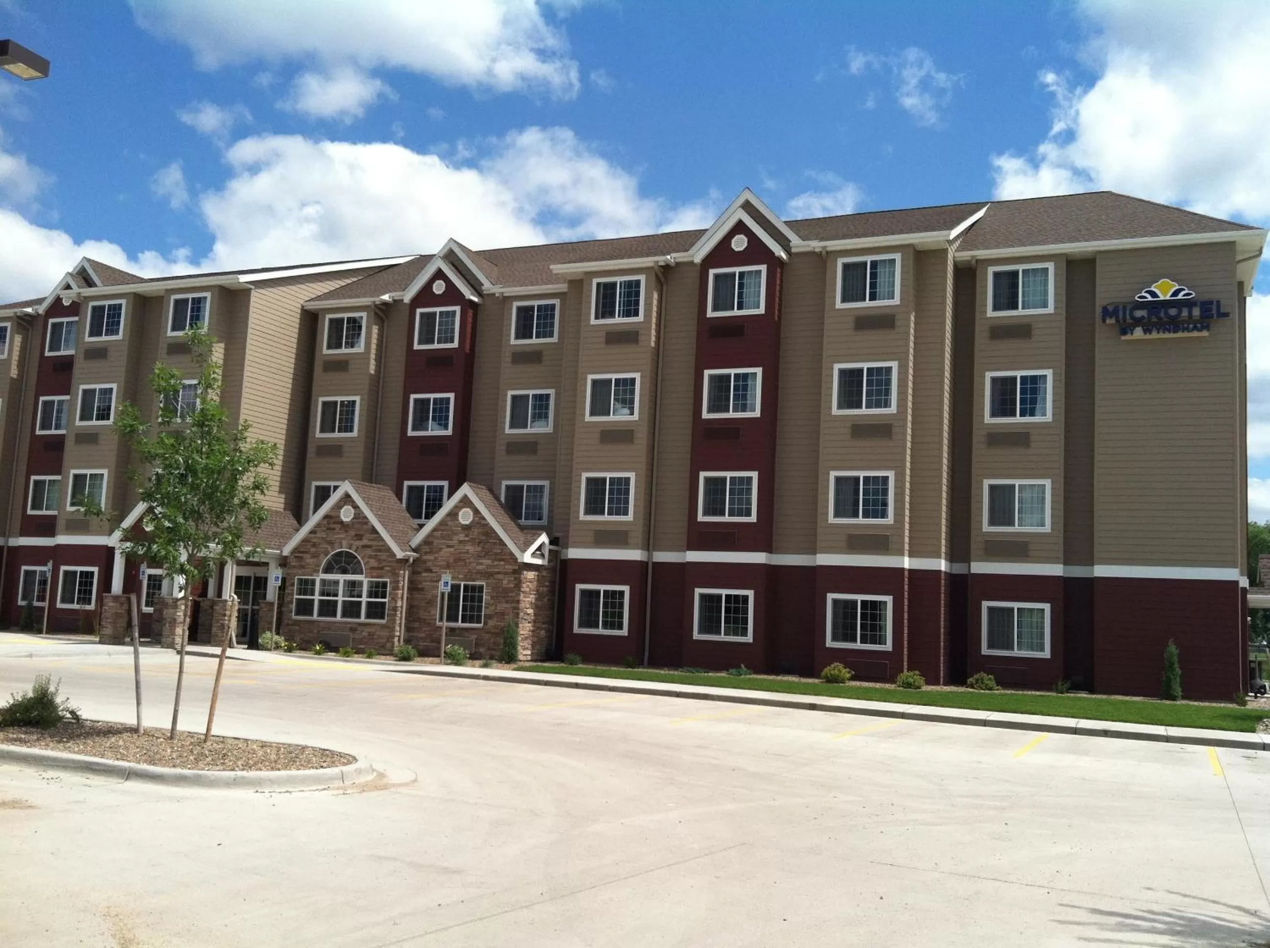 Area and facilities in Microtel Inn & Suites