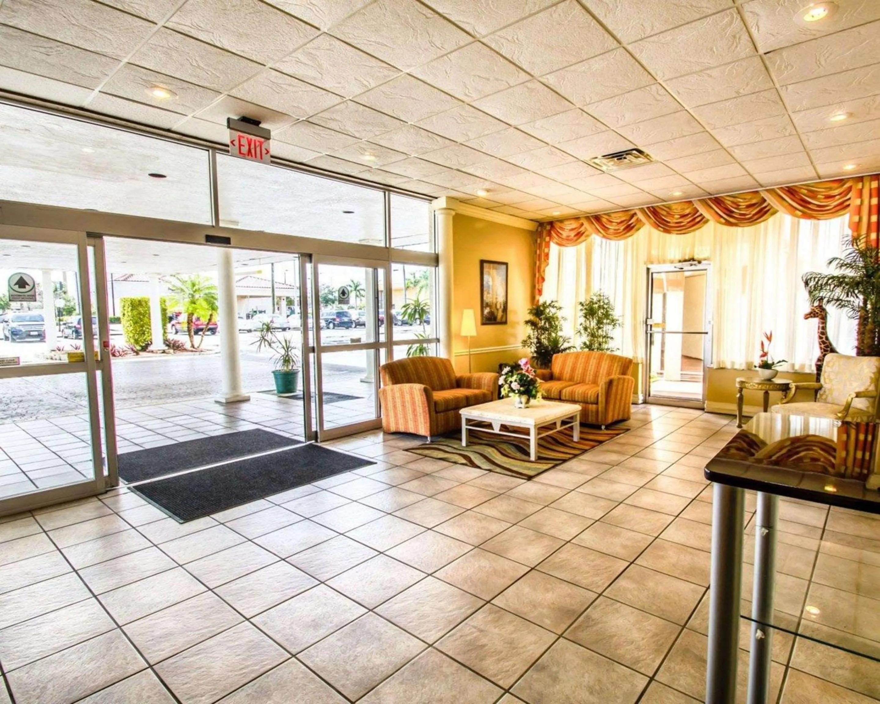 Lobby or reception in Econo Lodge Port Canaveral Area