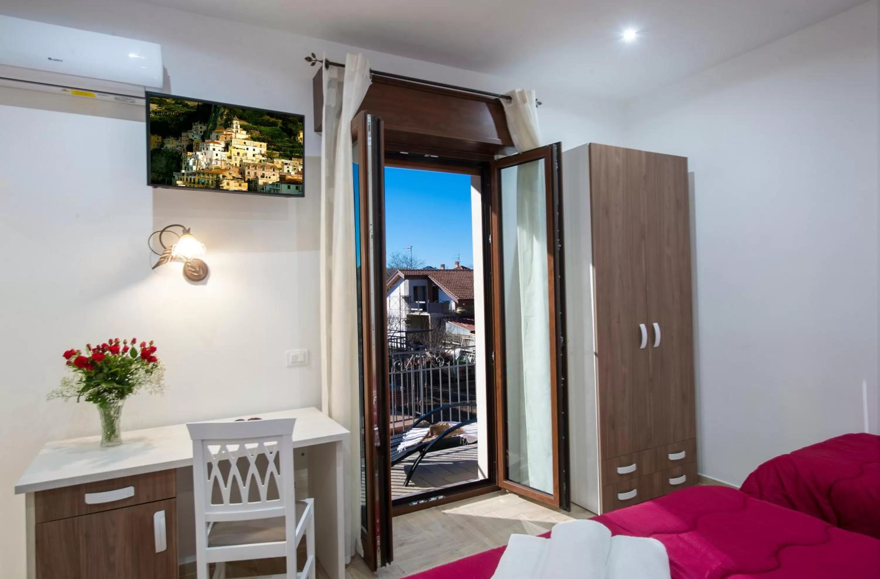 Photo of the whole room, Bed in Il Ritrovo degli dei