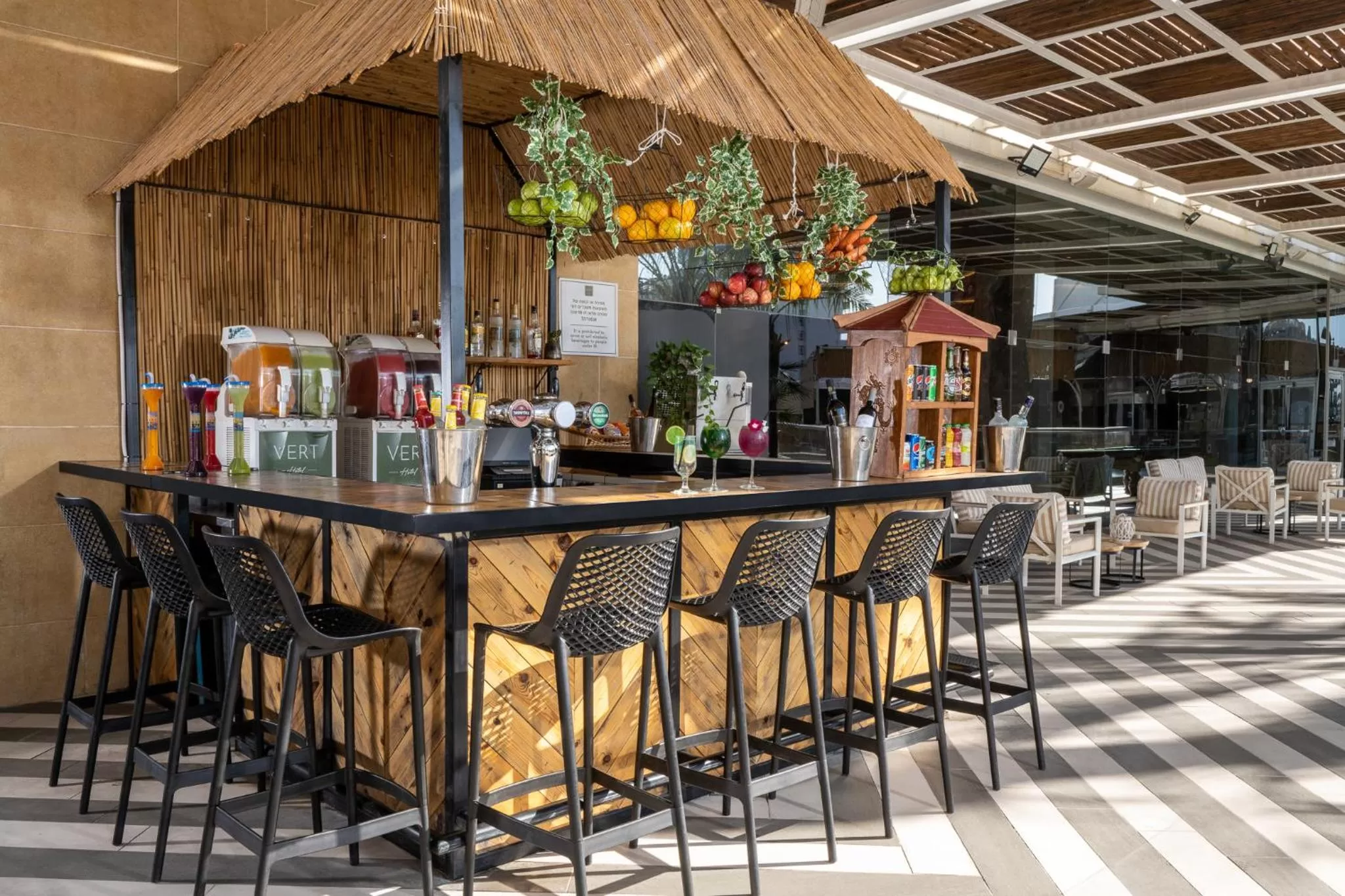 Restaurant/places to eat in Vert Hotel Eilat by AFI Hotels