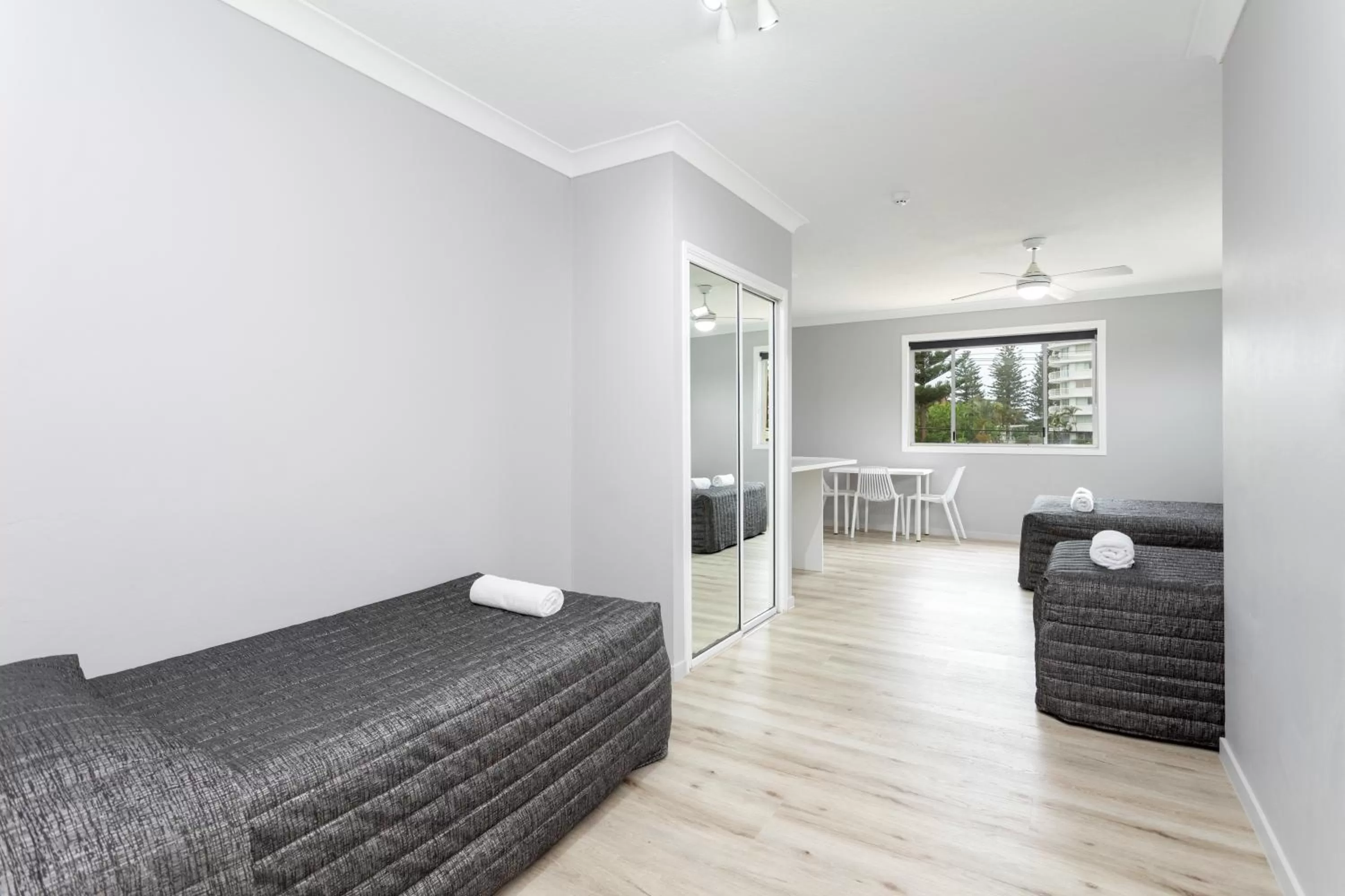 Photo of the whole room, Bed in Burleigh Gold Coast Motel