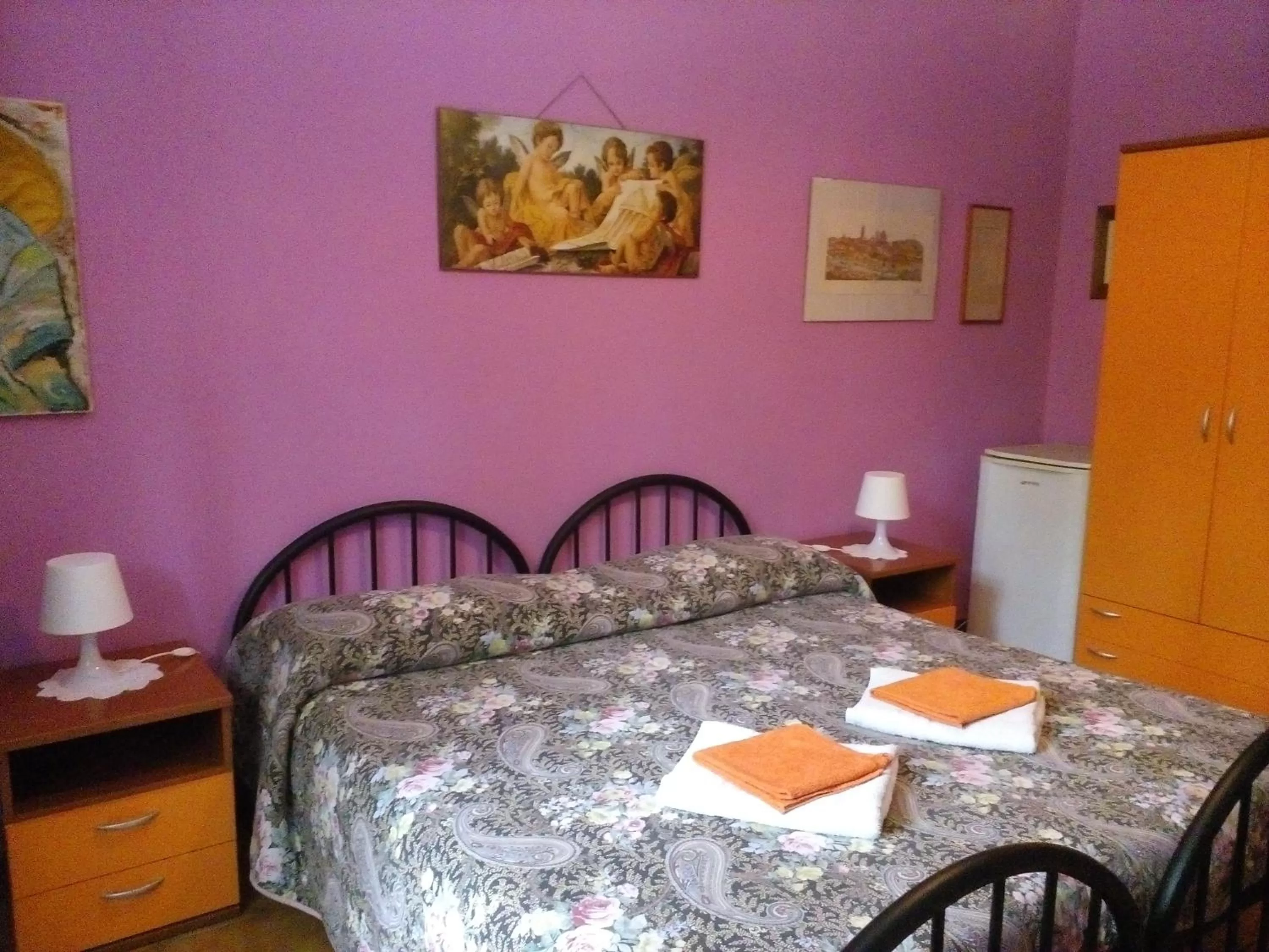 Other, Bed in Soggiorno Petrarca