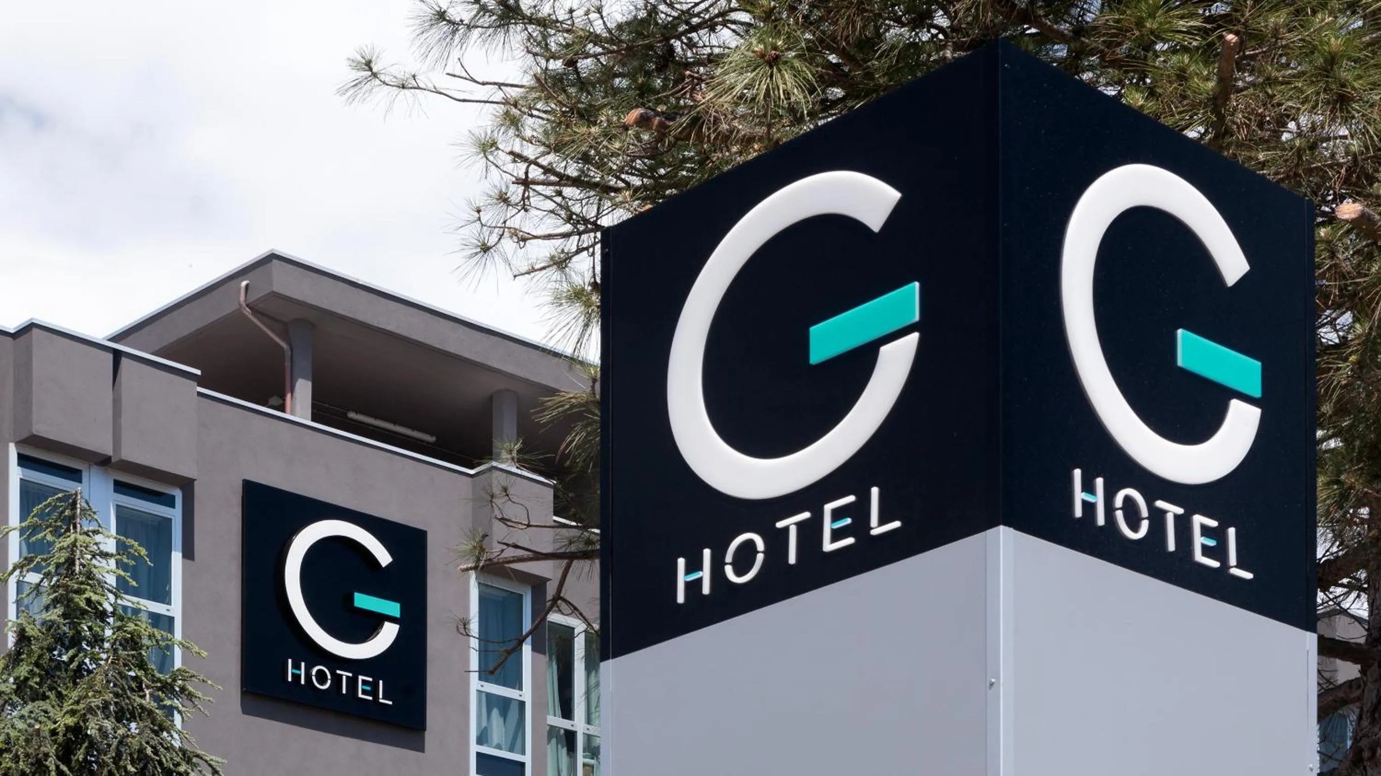 Property building in G Hotel Pescara