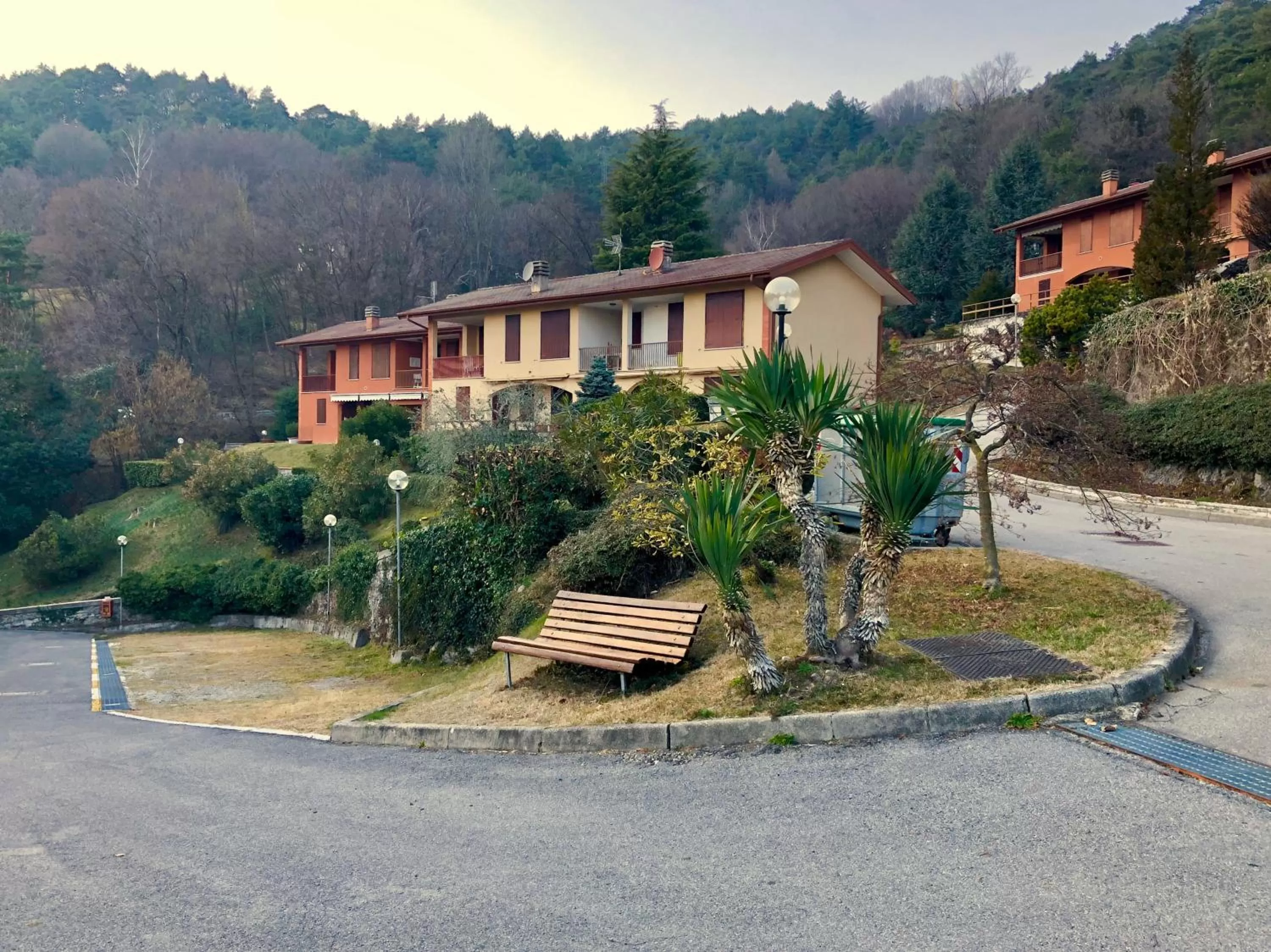 Property Building in Menaggio appartamento le Terrazze