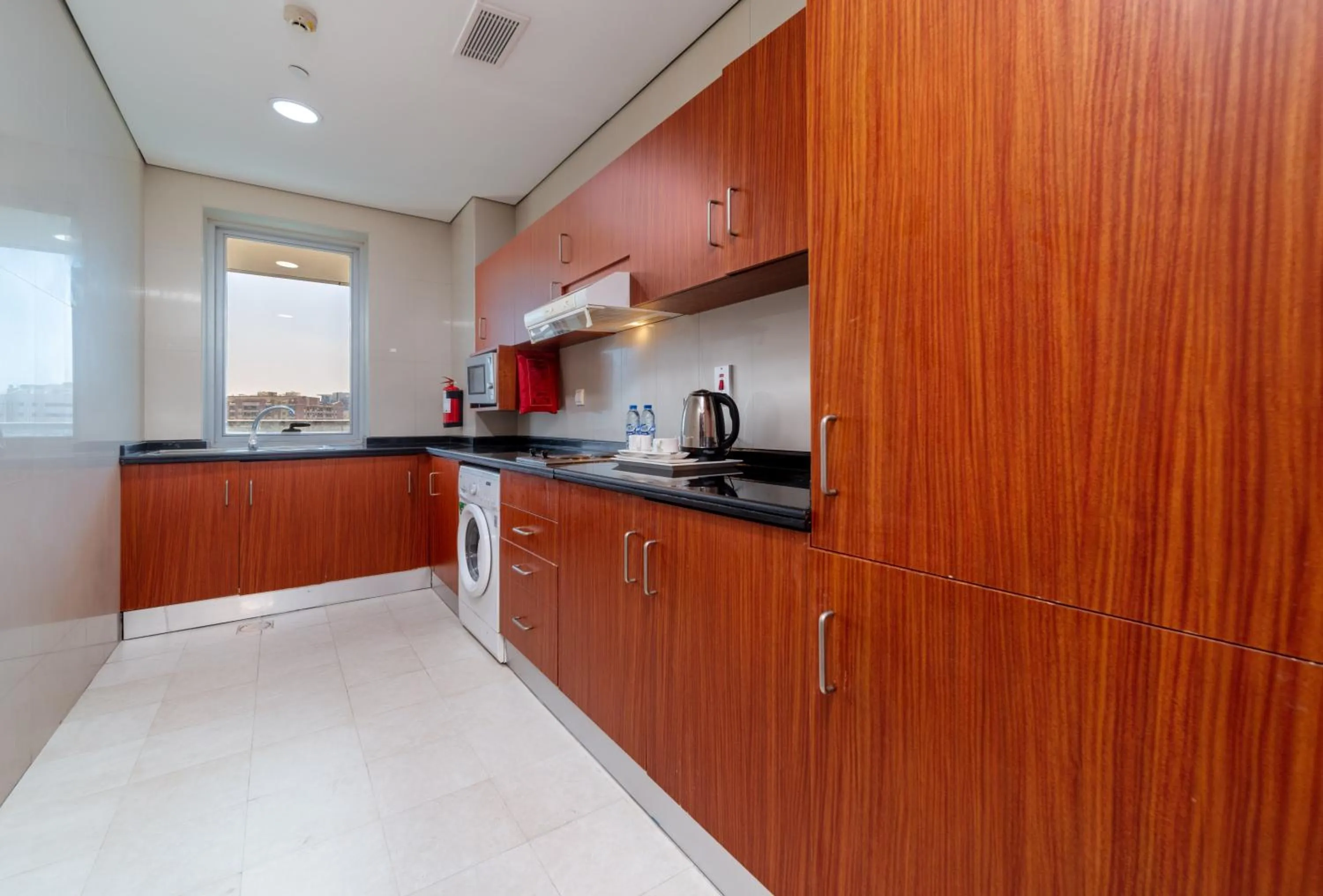 Kitchen or kitchenette in Star Metro Deira Hotel Apartments