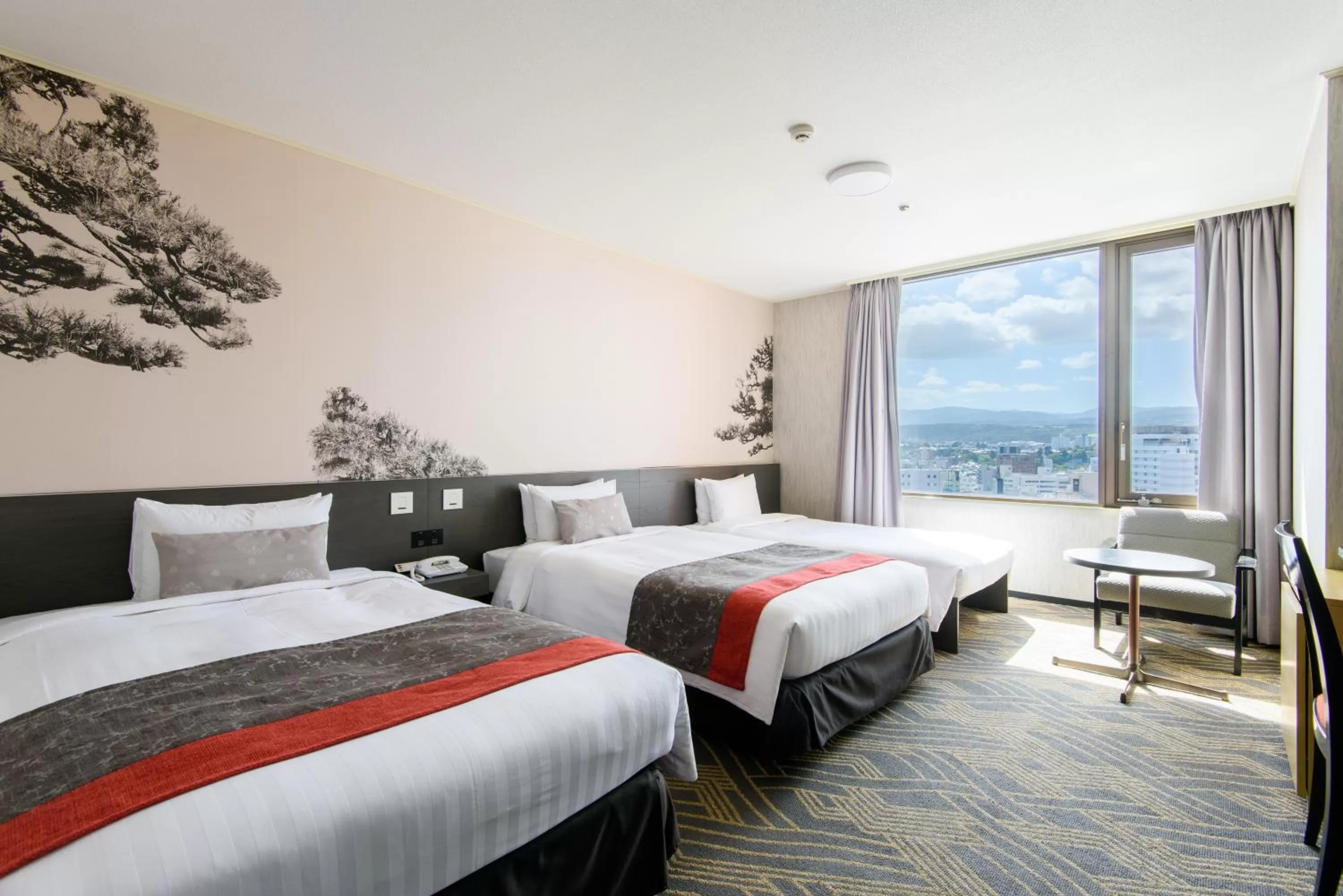 Photo of the whole room, Bed in Kanazawa Tokyu Hotel