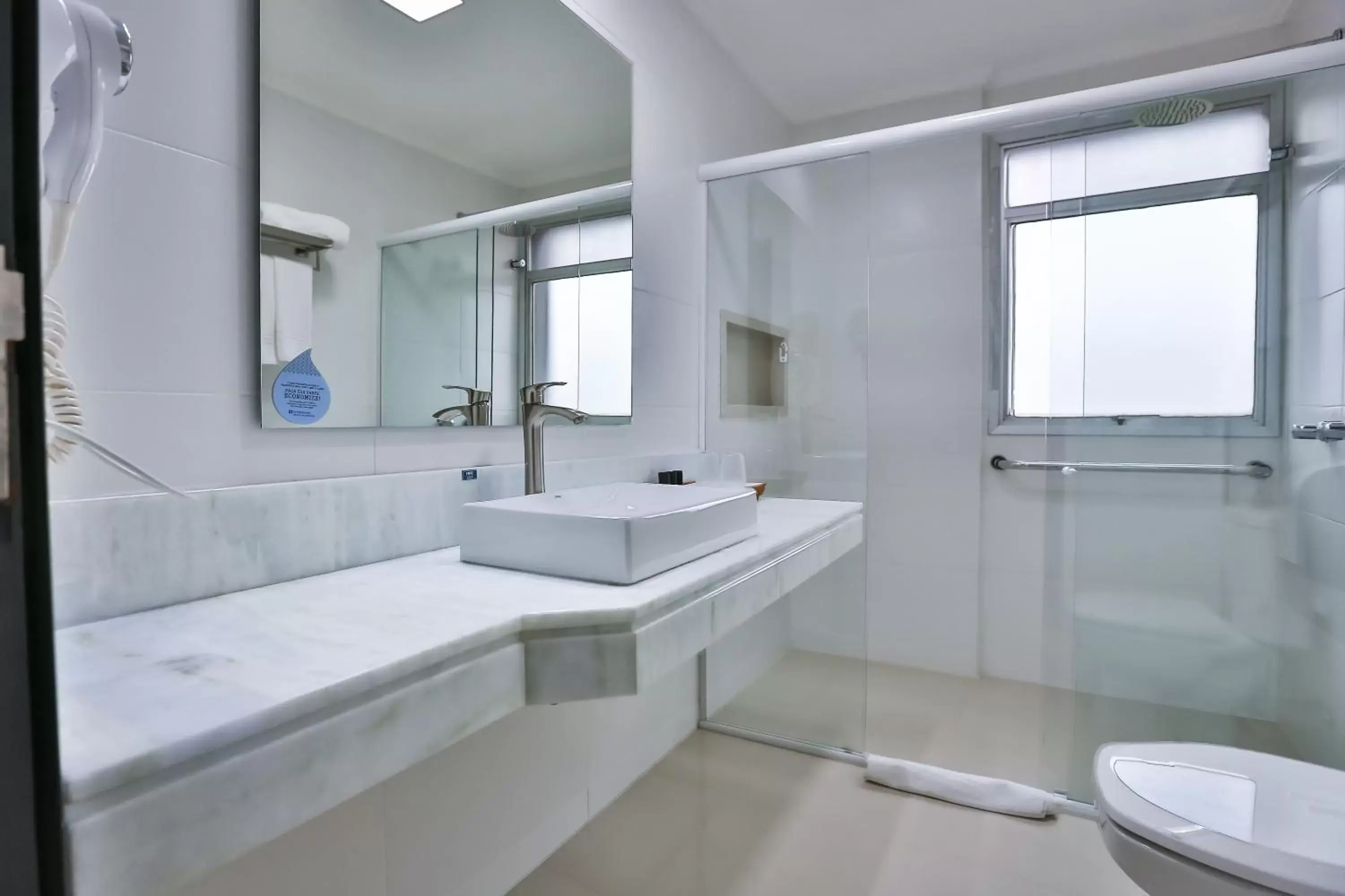 Premium Double Room in Wyndham Golden Foz Suítes Premium Double Room in Wyndham Golden Foz Suítes