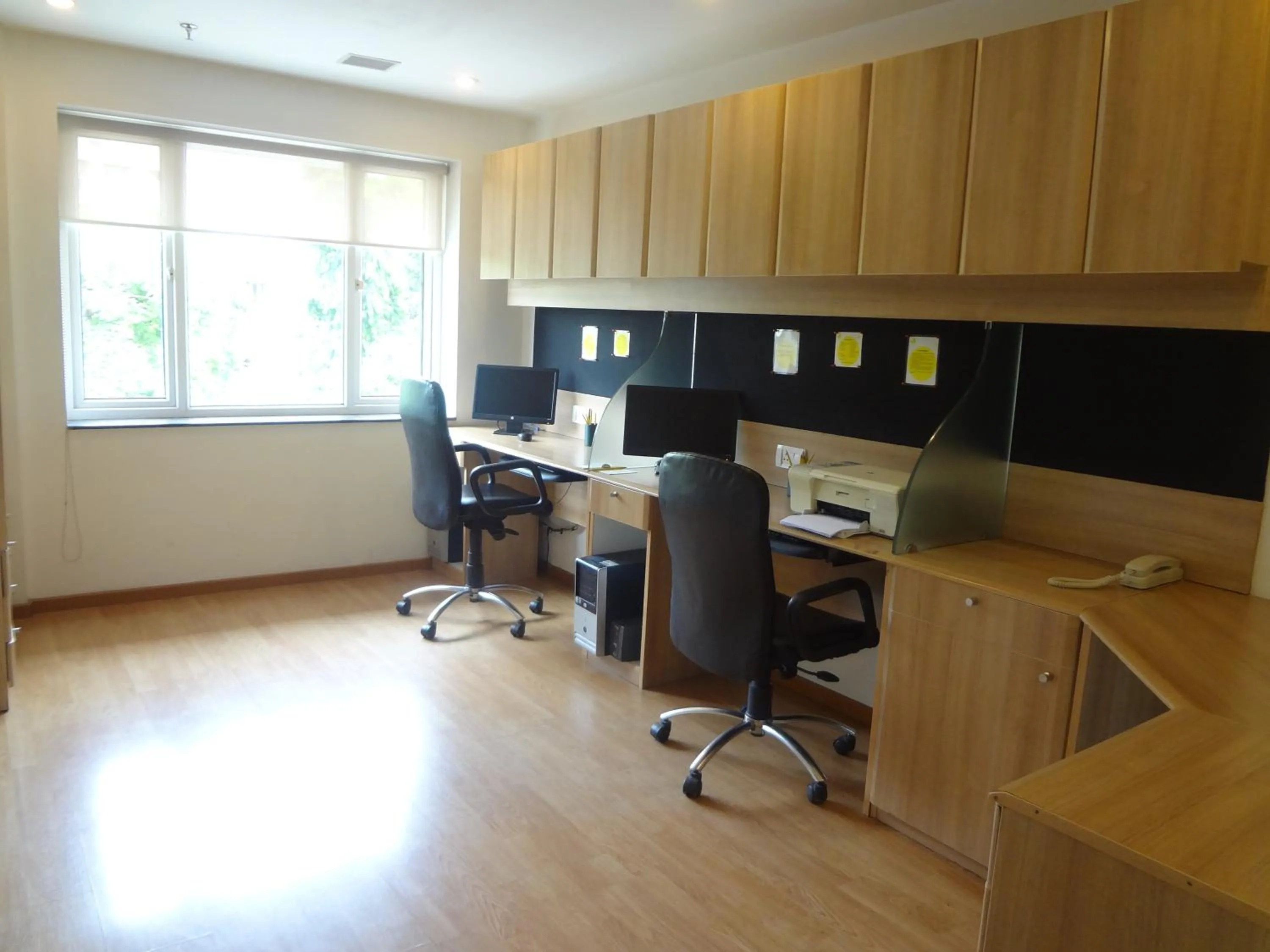 Business facilities in Lemon Tree Hotel, Ahmedabad