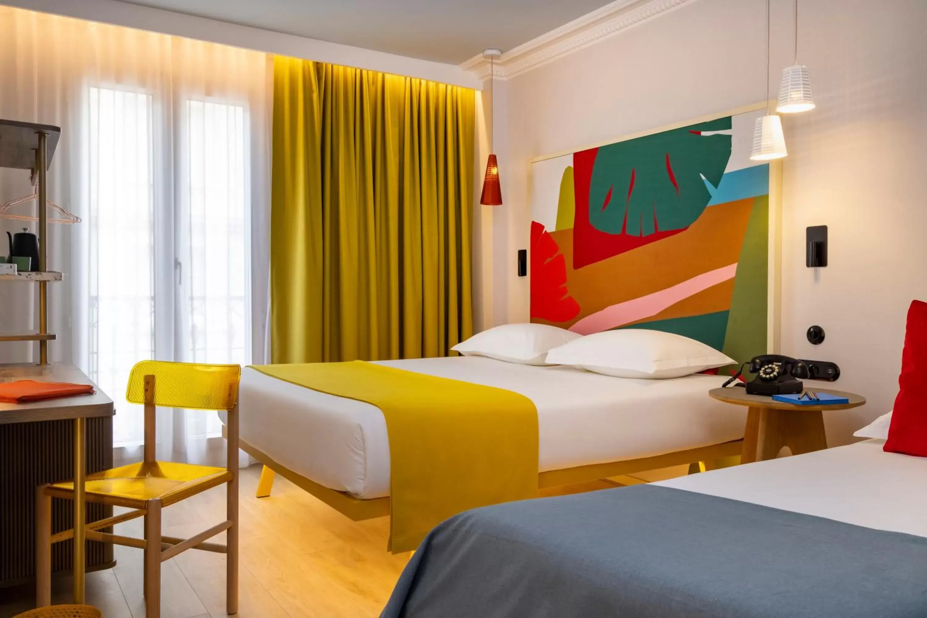 Superior Room with Sofa in Hôtel De La Paix Superior Room with Sofa in Hôtel De La Paix