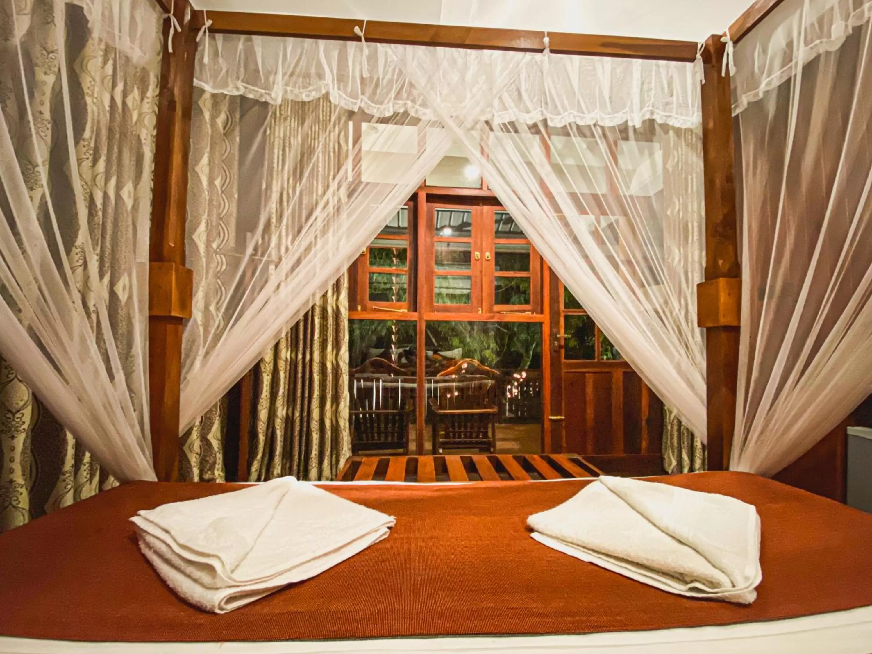 Bed in Hotel Levon Ella