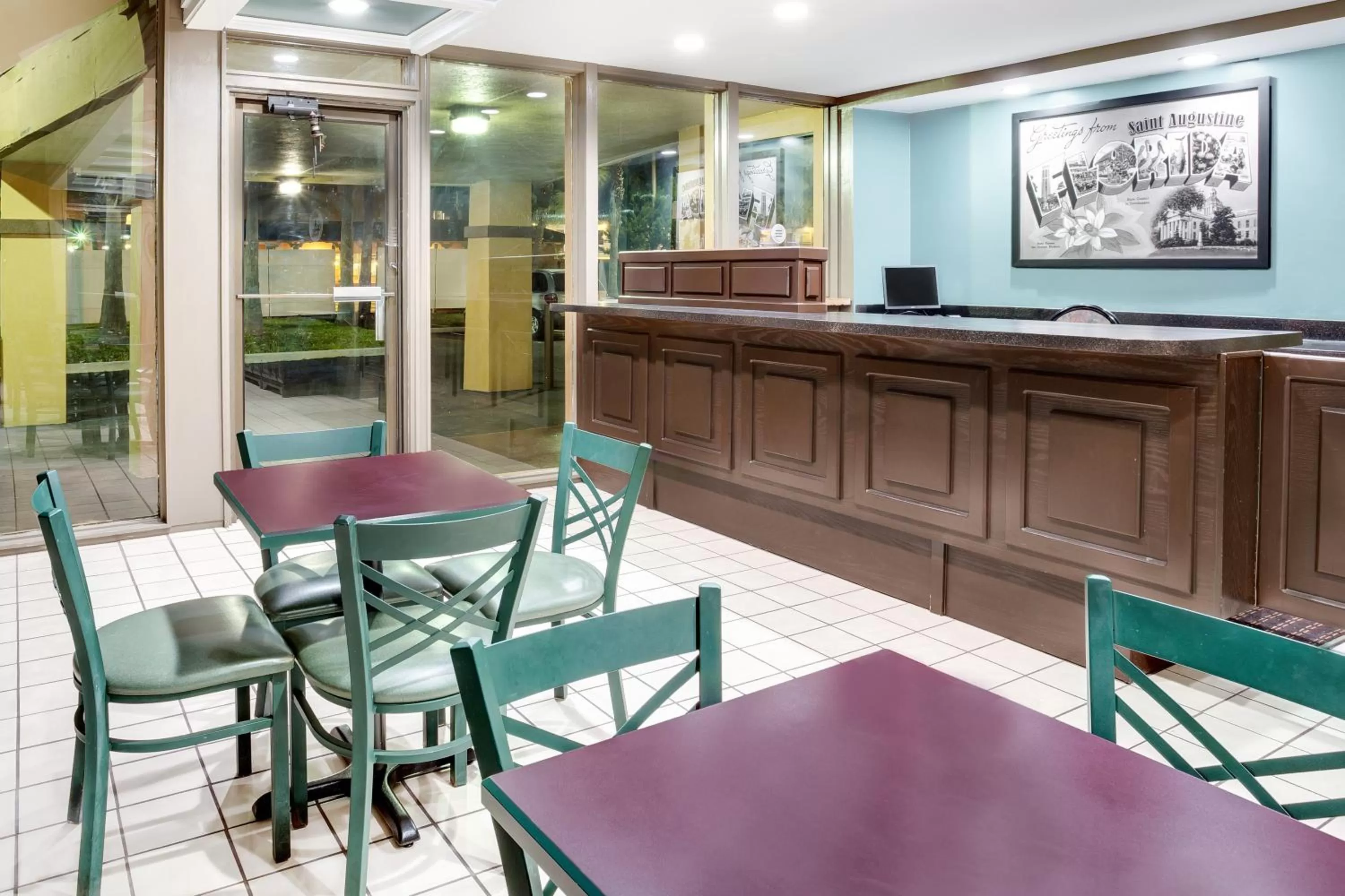 Lobby or reception in Super 8 by Wyndham St. Augustine