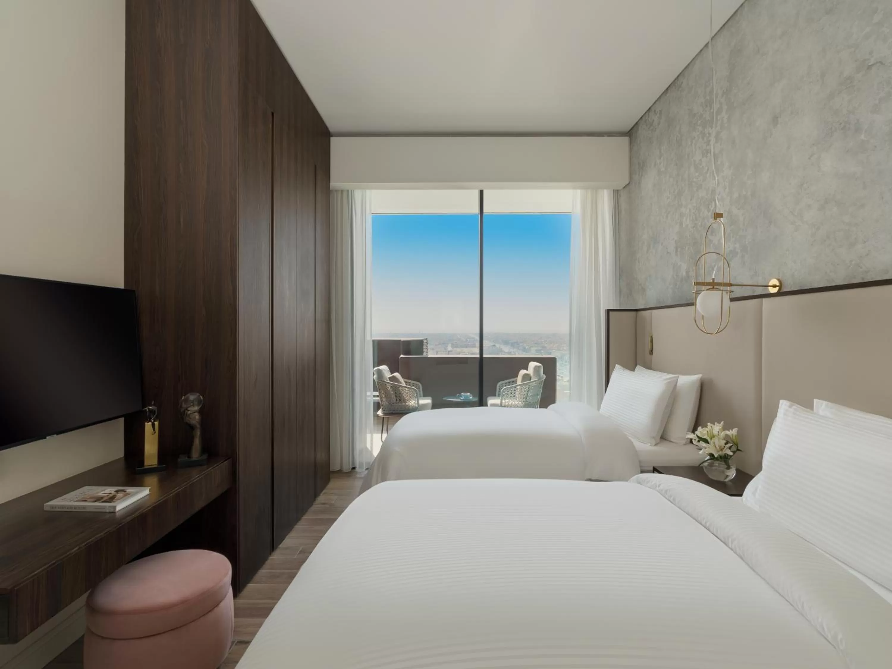 Bedroom, Bed in Fairmont Ramla Riyadh