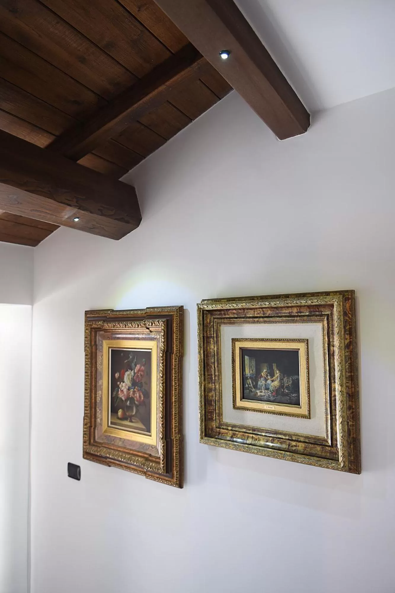 Decorative detail in San Francesco Suite