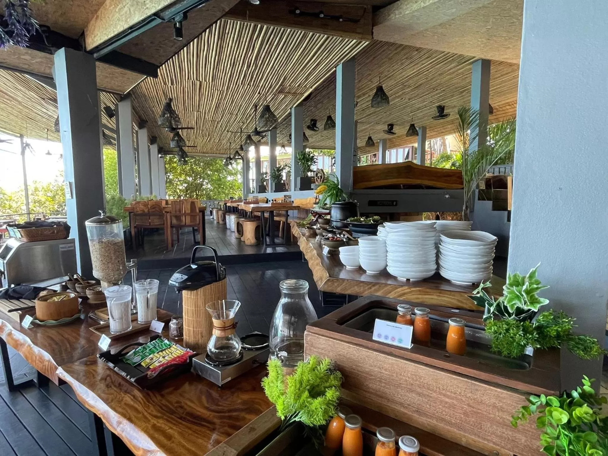 Restaurant/places to eat in Vikasa Yoga Retreat
