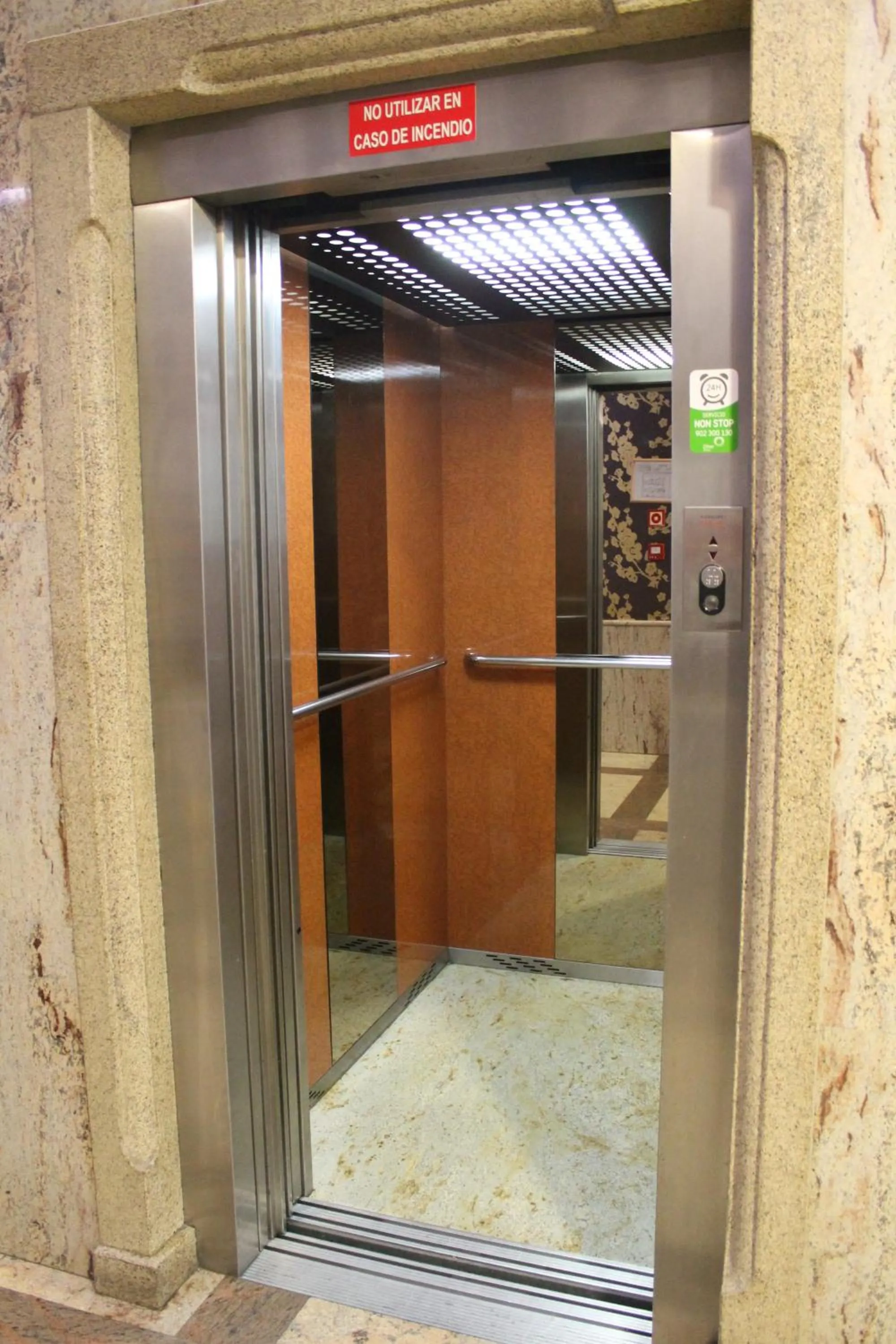 Lobby or reception in Hotel El Castillo