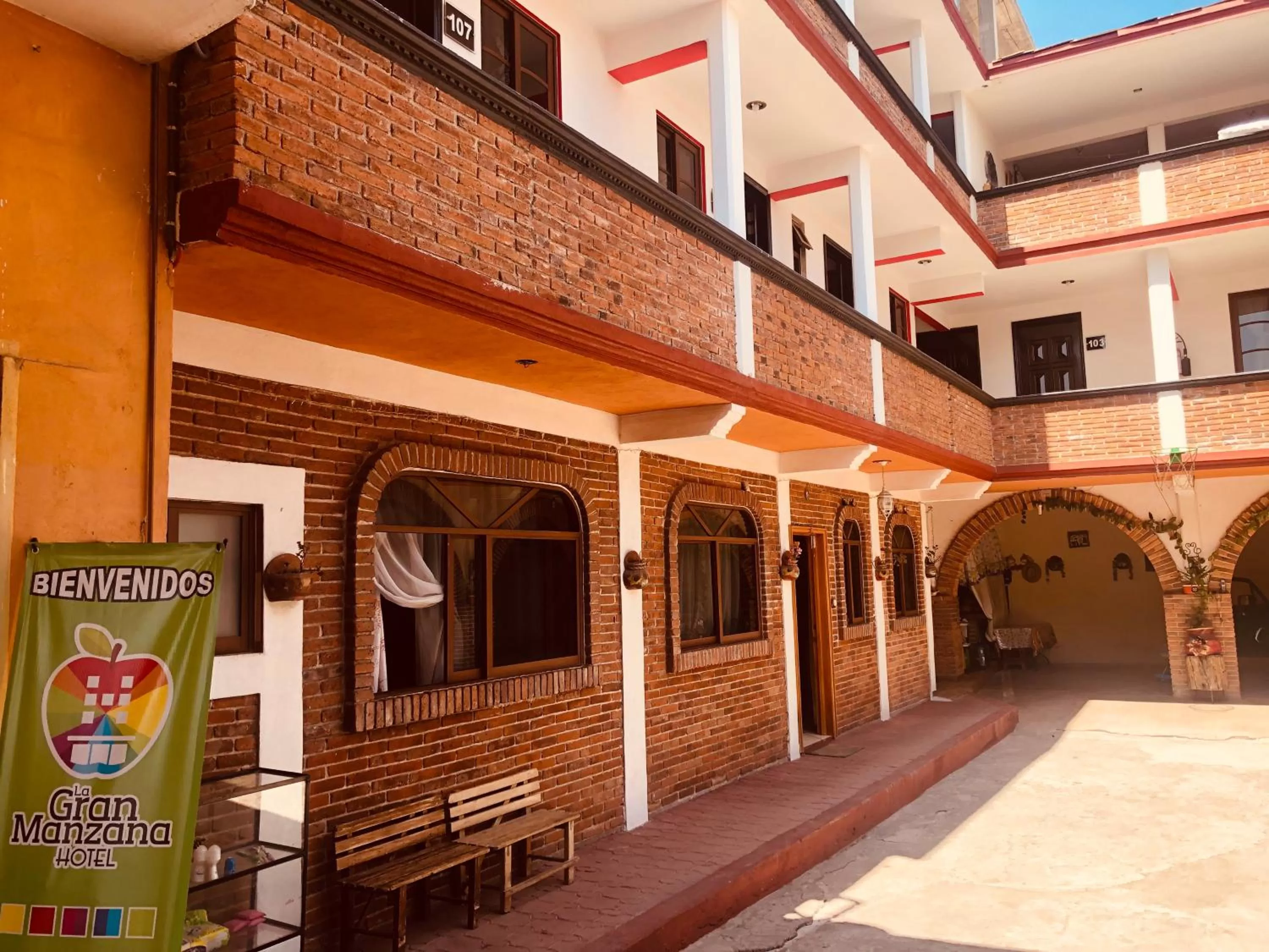Property building in HOTEL LA GRAN MANZANA