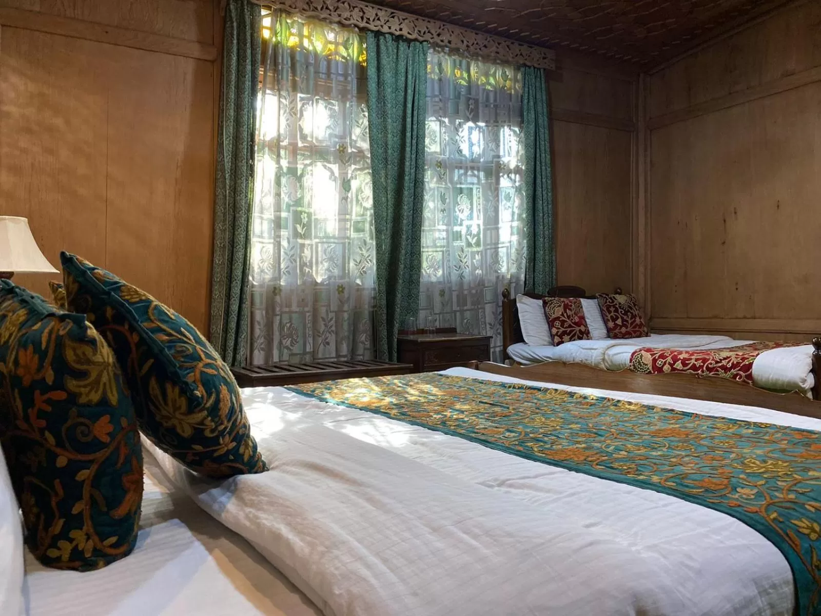 Photo of the whole room in Nazneen Group Of Houseboats