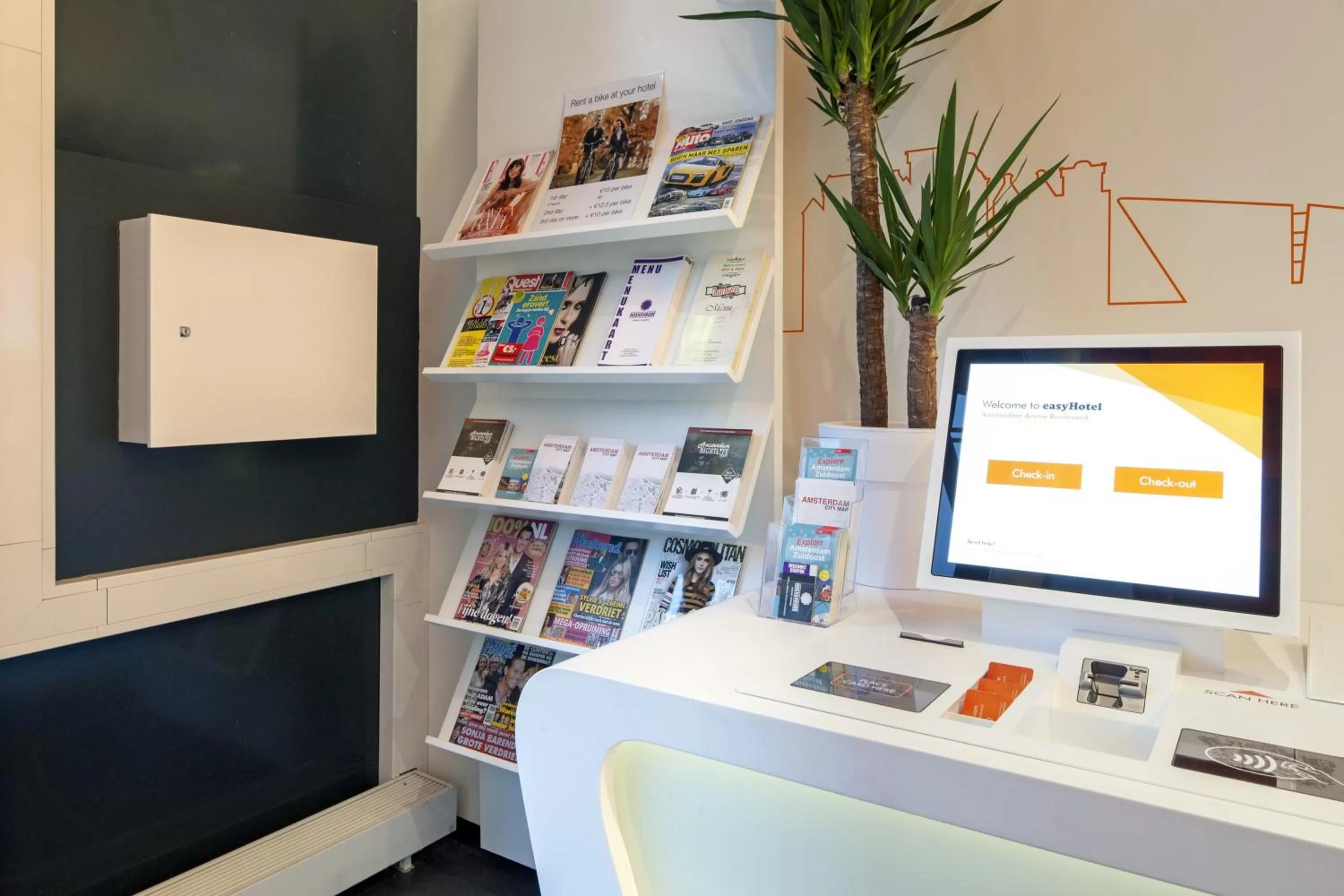 Lobby or reception in easyHotel Amsterdam Arena Boulevard