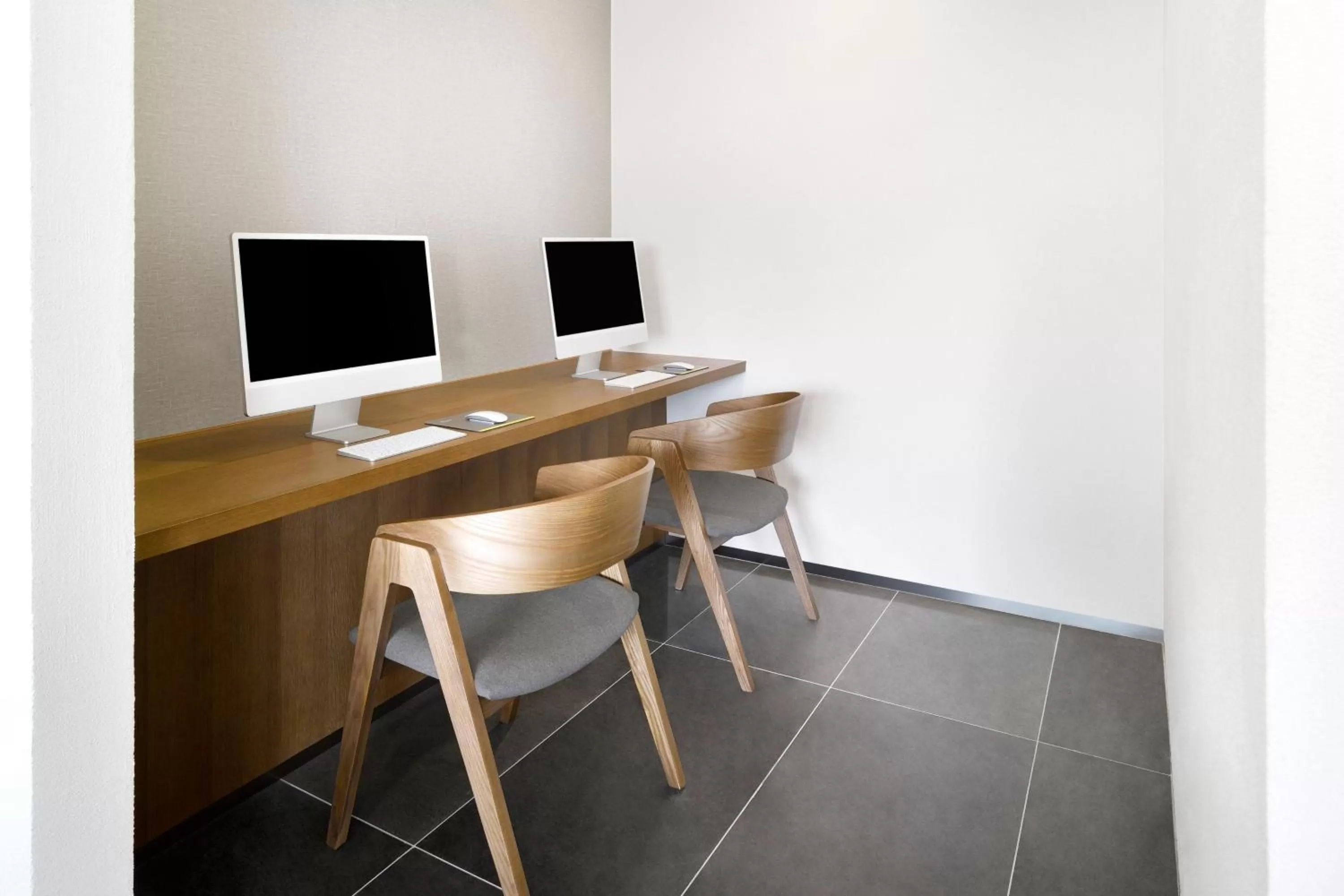 Lounge or bar in The Westin Resort Guam