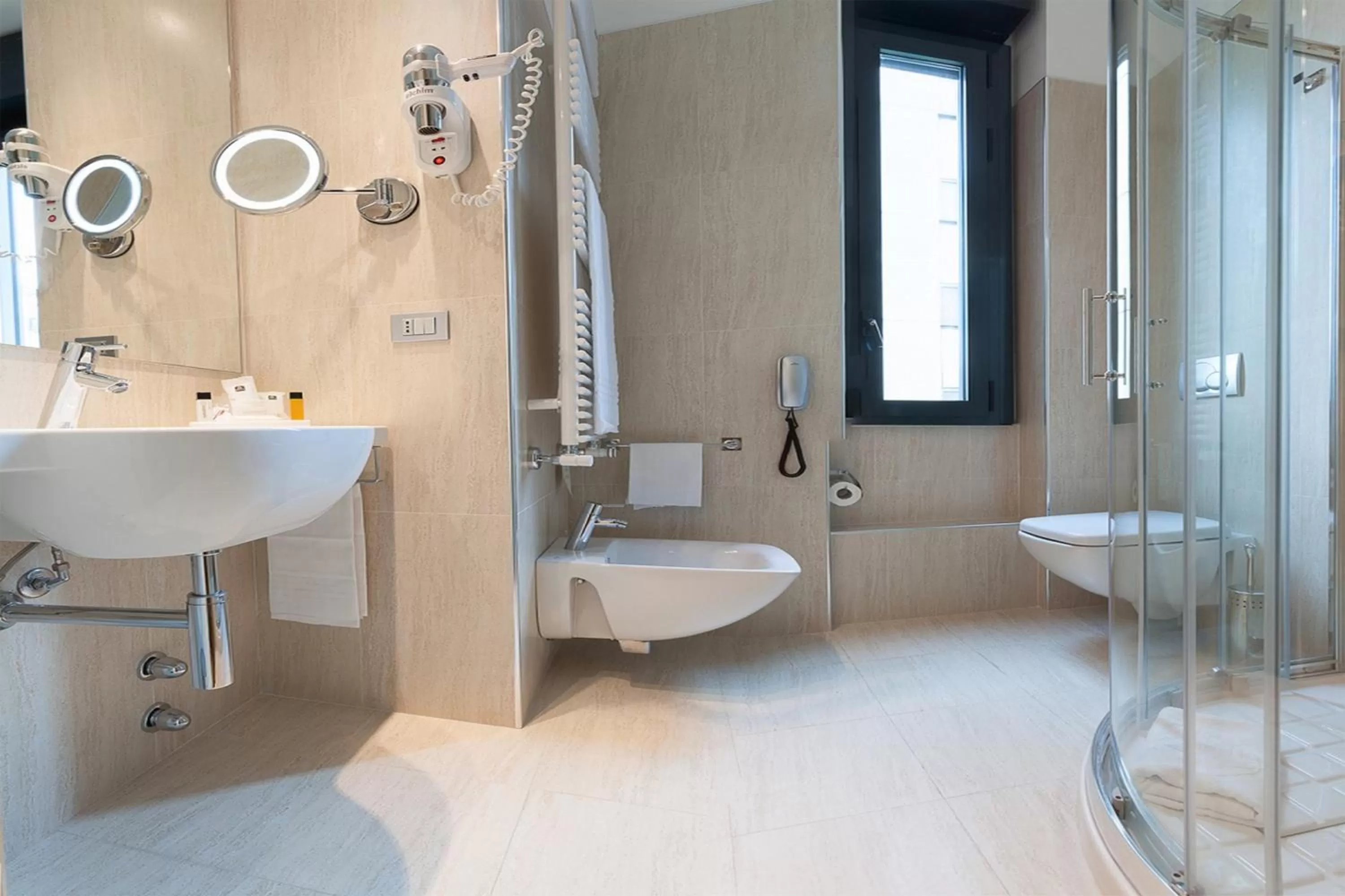 Bathroom in Best Western Plus Executive Hotel and Suites