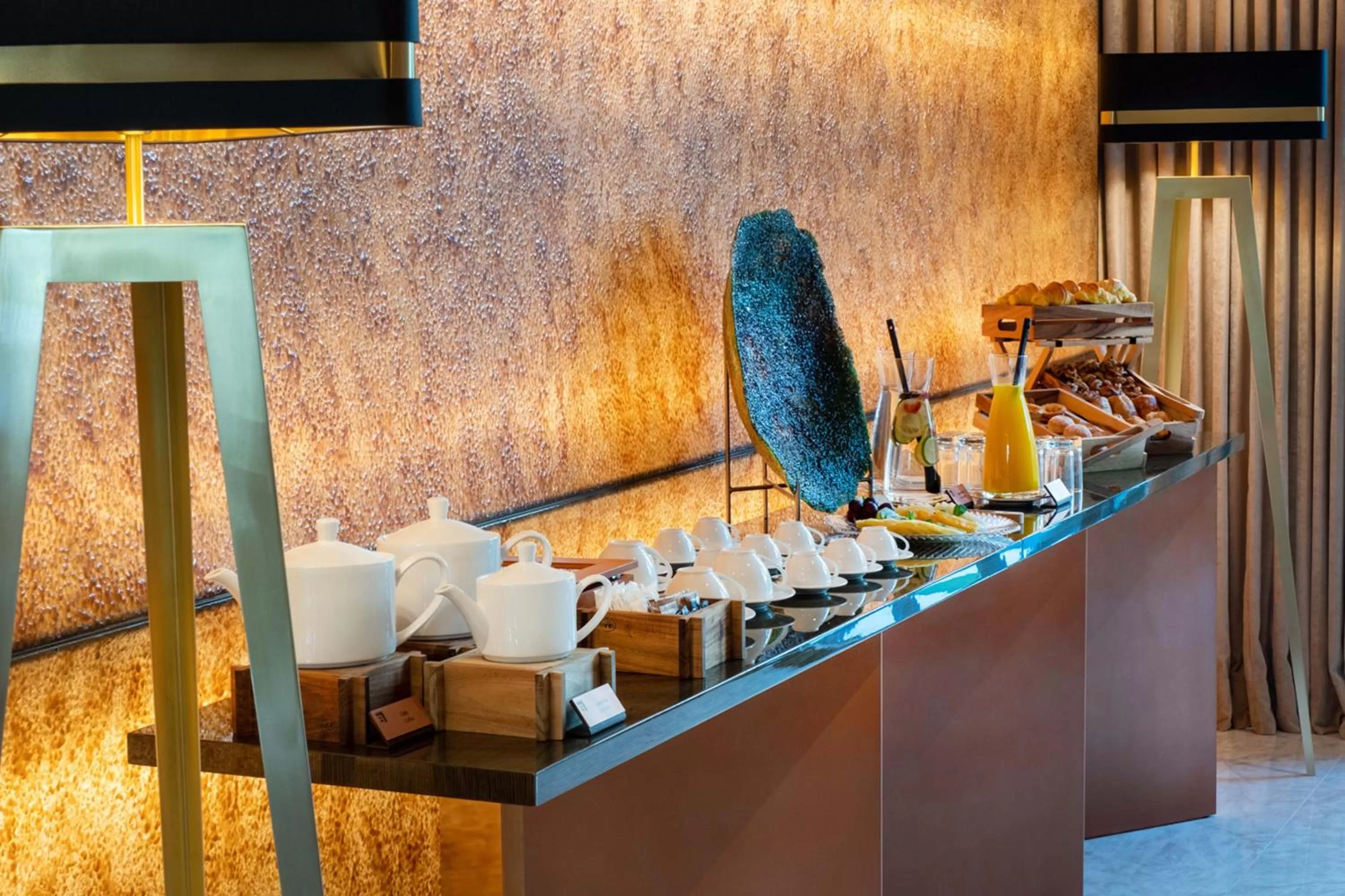 Food and drinks in BessaHotel Baixa