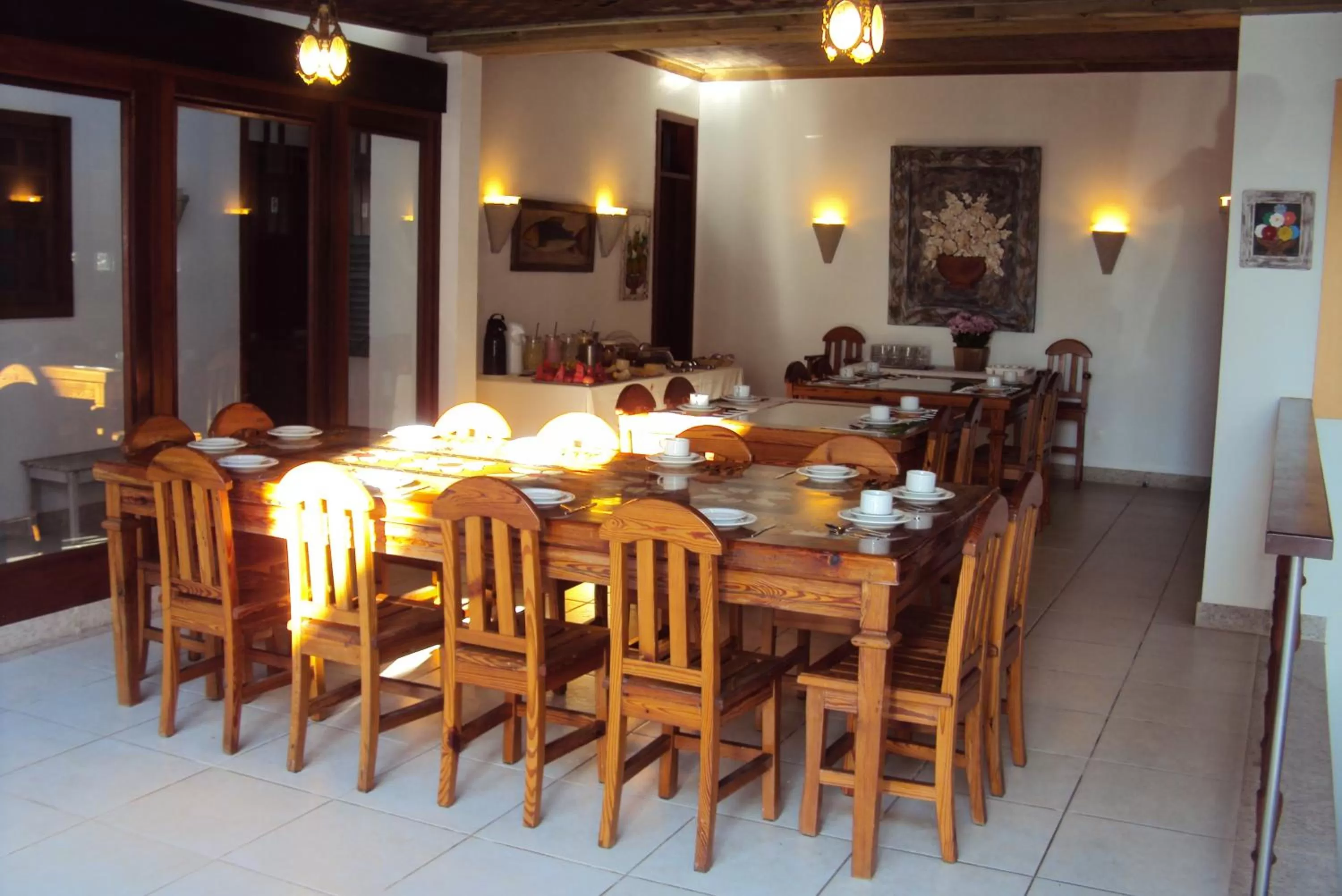 Restaurant/Places to Eat in Pousada Jataí