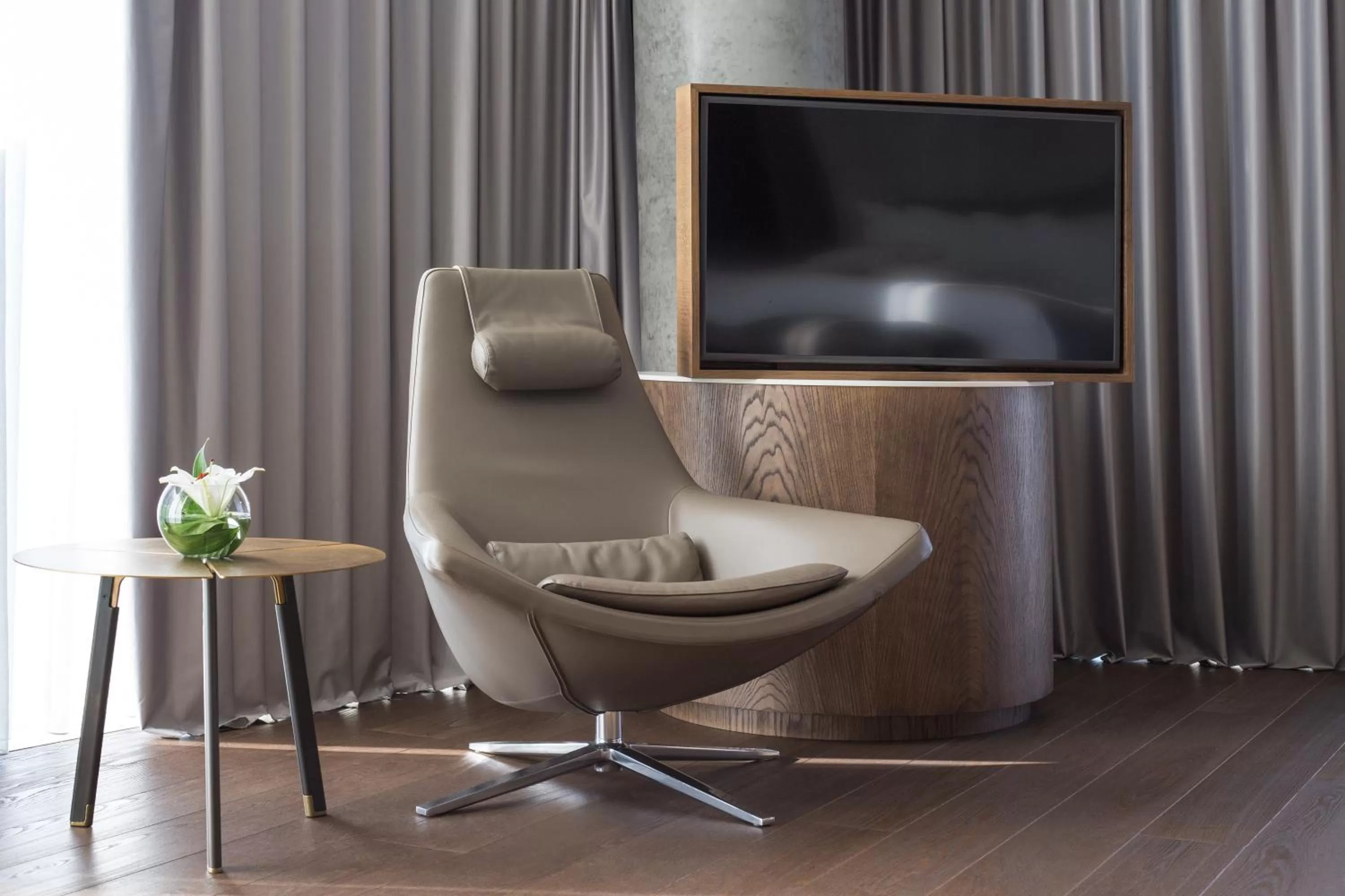 TV and multimedia in Maritim Hotel Plaza Tirana