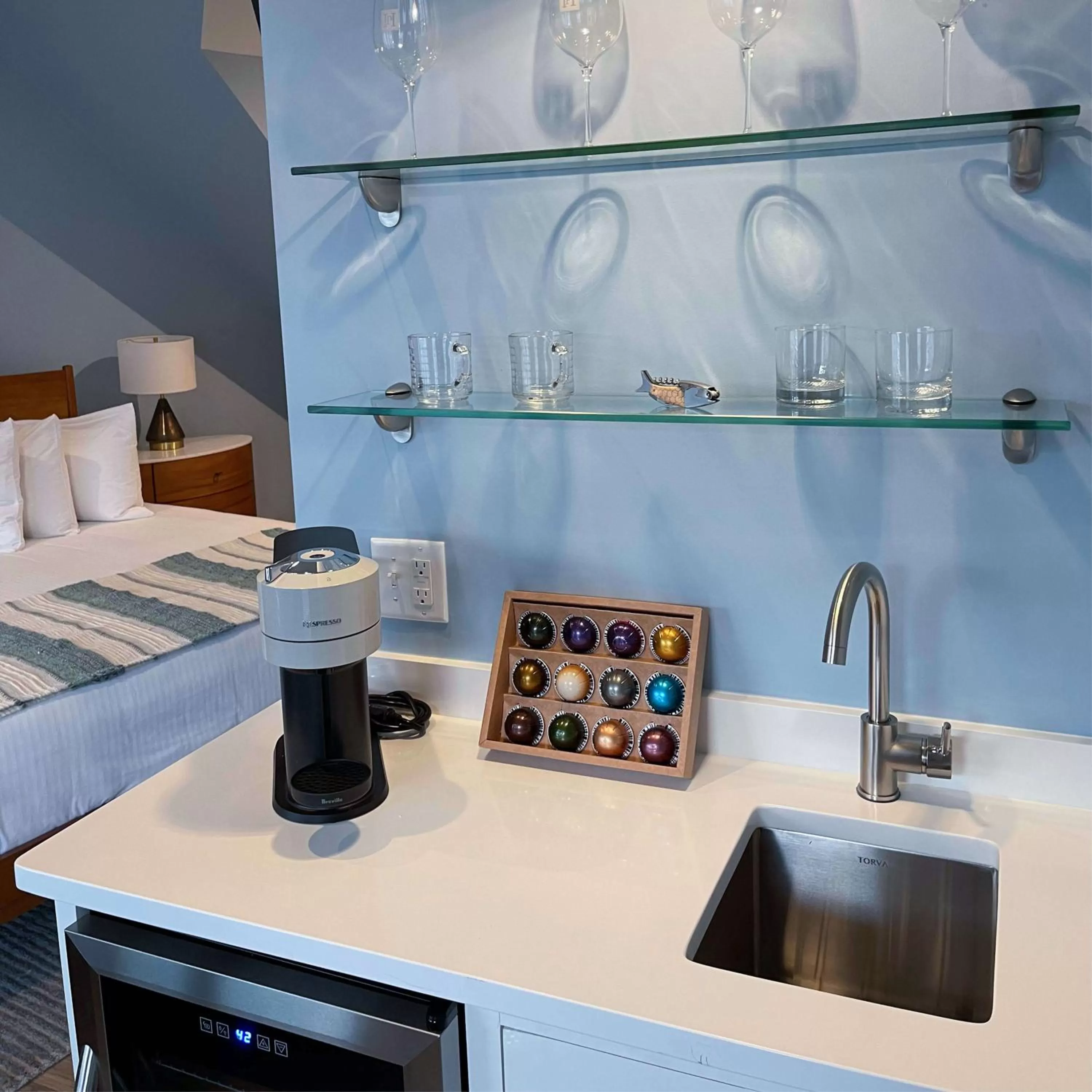 oven, Kitchen/Kitchenette in Pilgrim House