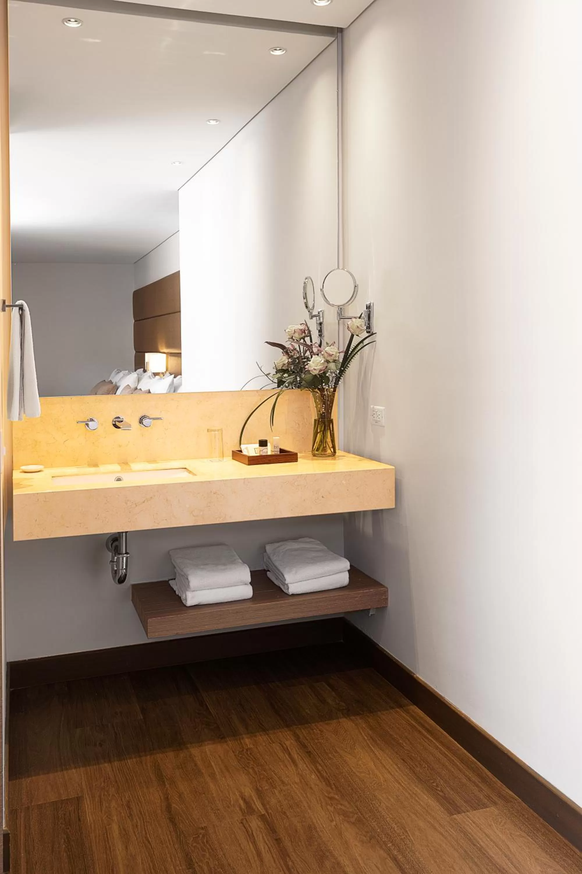 Bathroom in bs Rosales Hotel