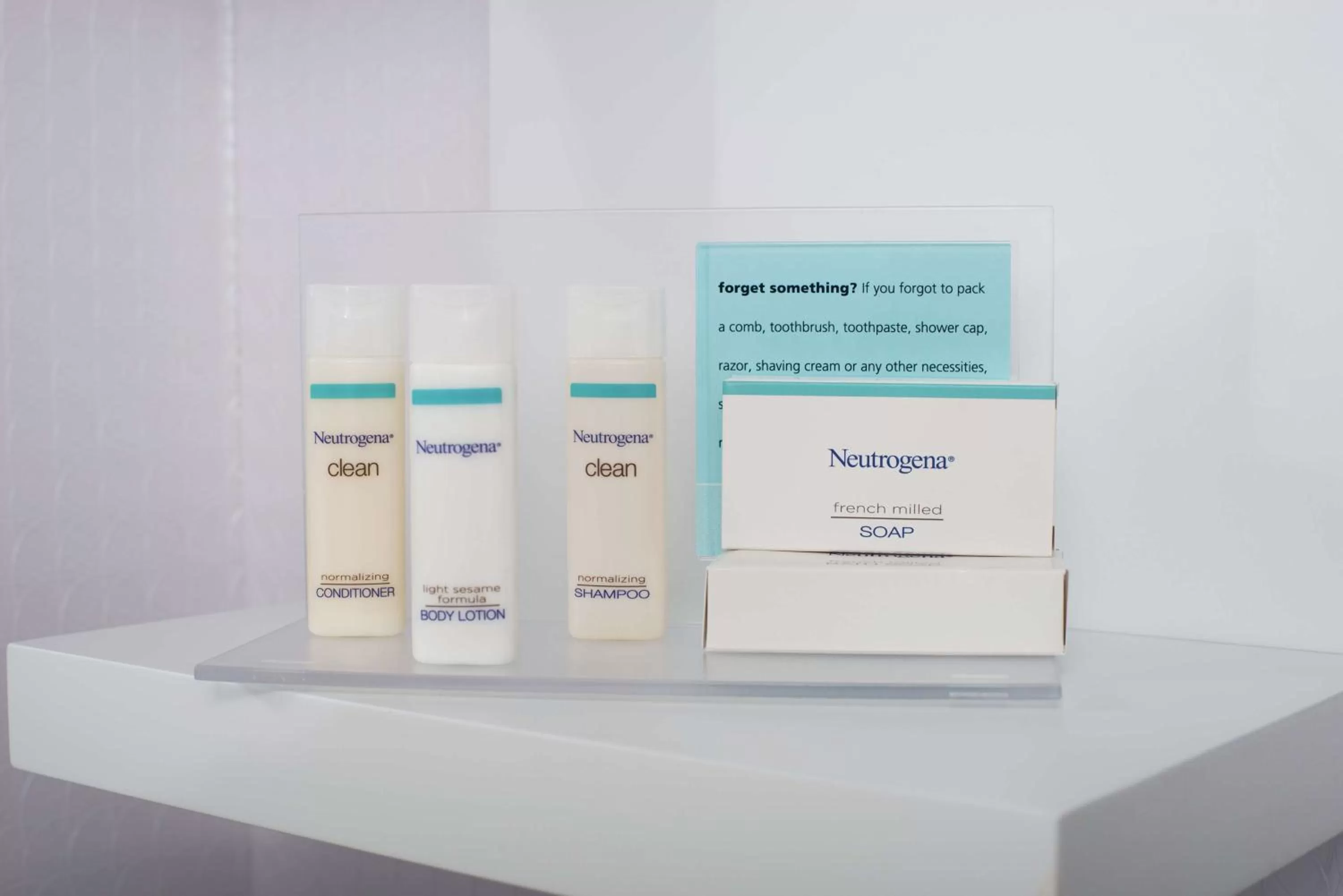 Bathroom in Hampton Inn Arvin Tejon Ranch, Ca