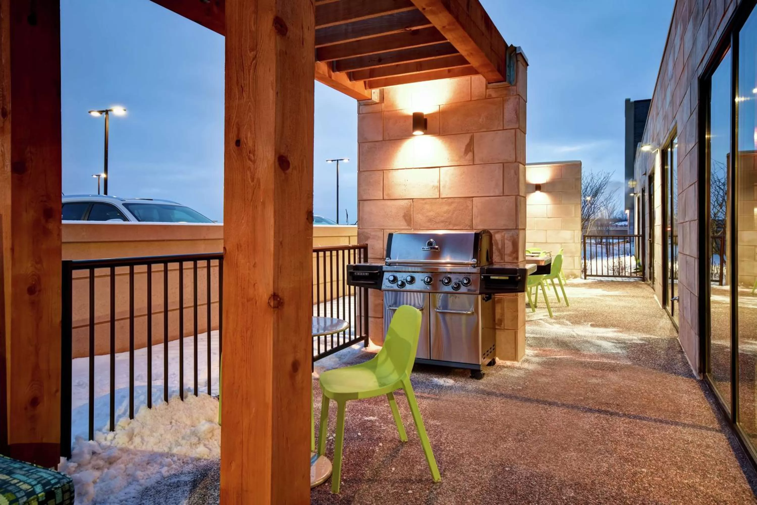 Dining area in Home2 Suites By Hilton Eagan Minneapolis