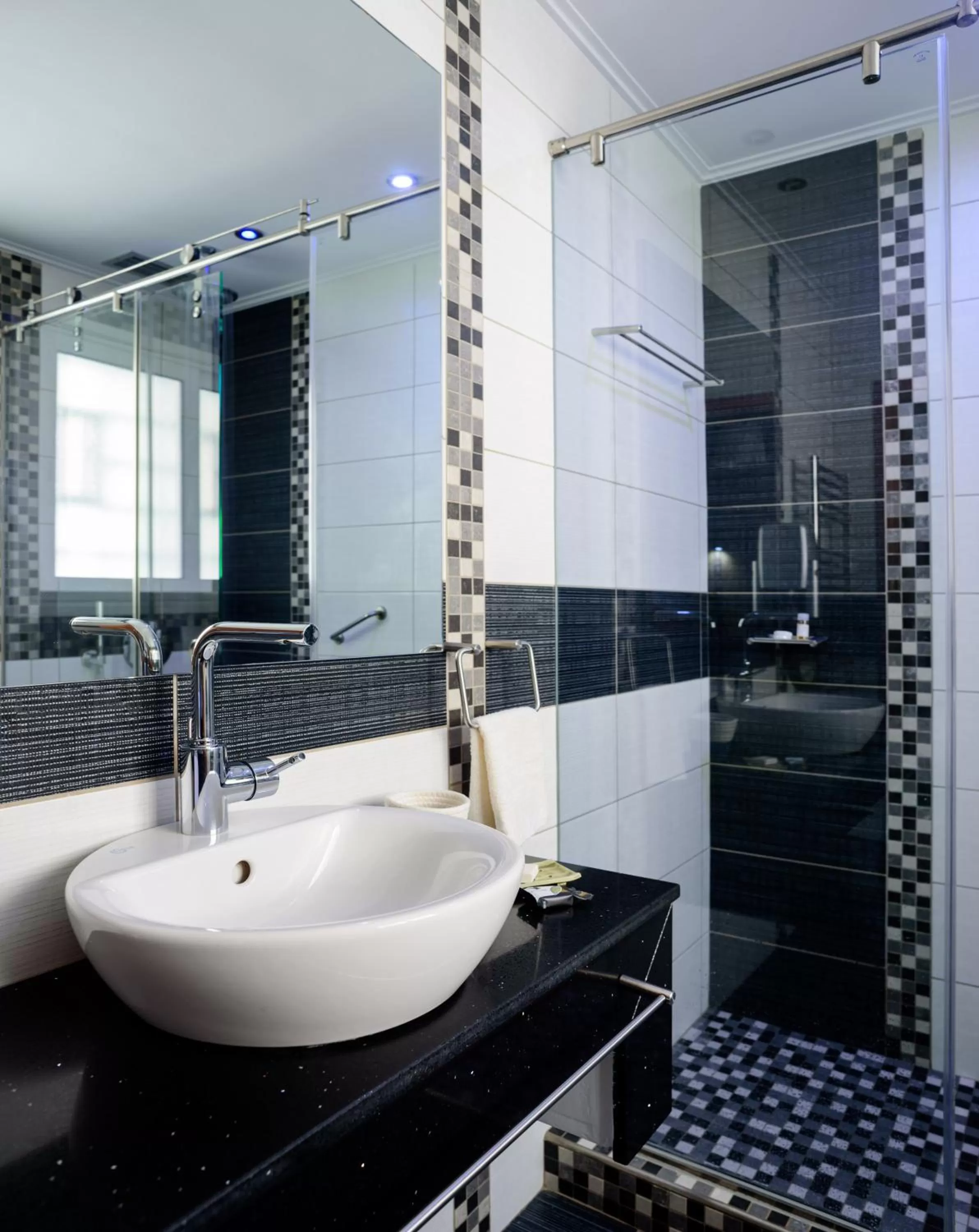 Bathroom in Lume Athens