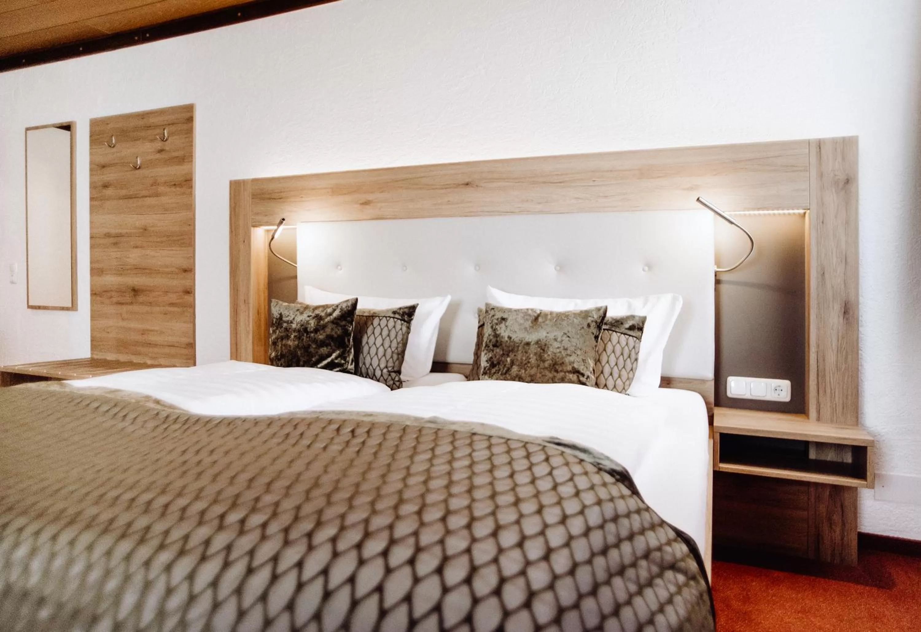 Photo of the whole room, Bed in Hotel Frauensteiner Hof