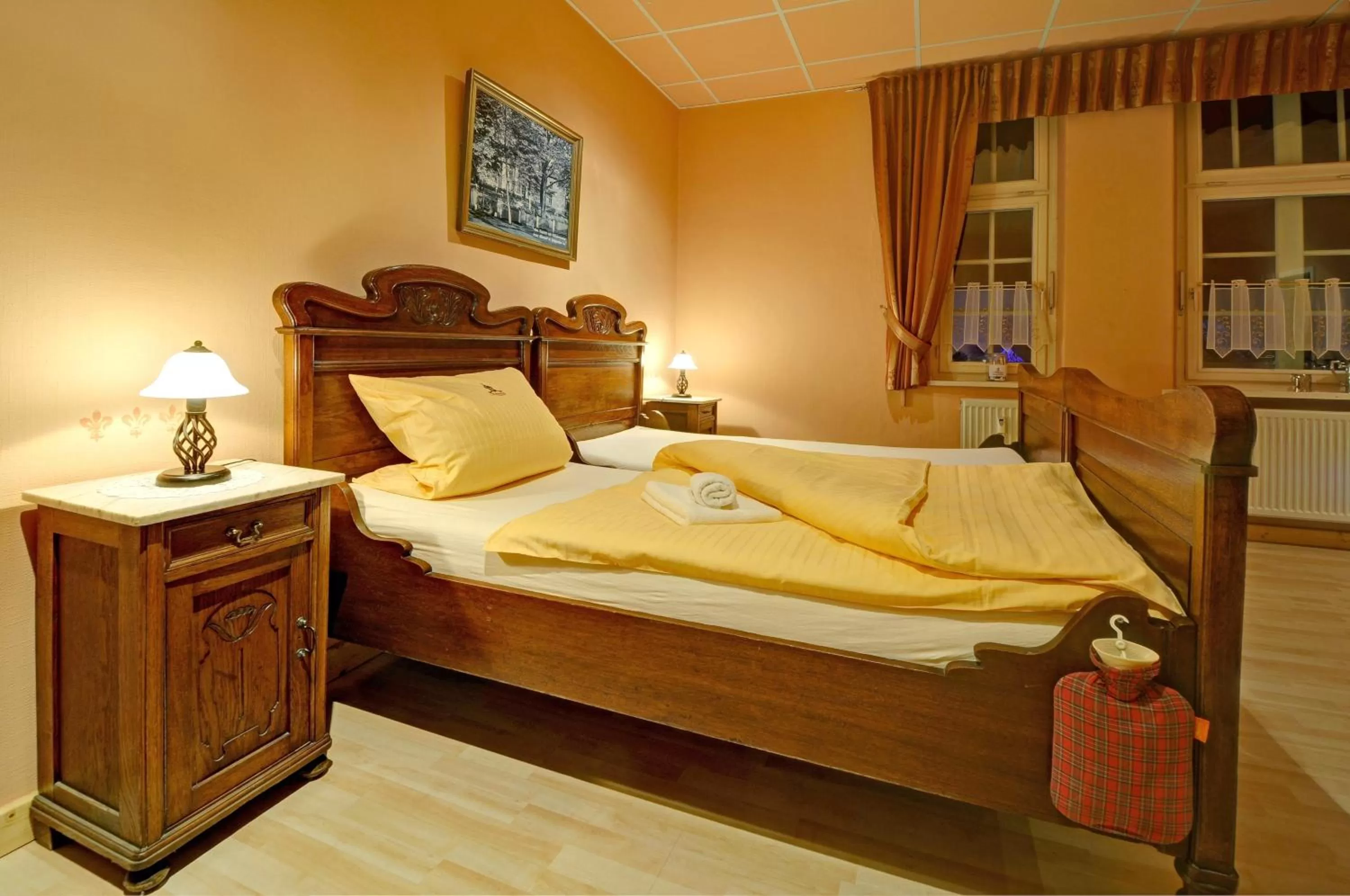 Bed in Hotel Villa Wirtshaus Köpenick