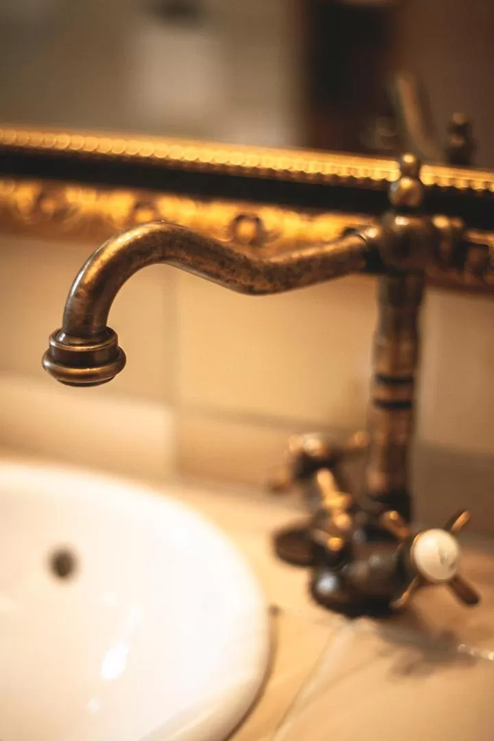 Decorative detail, Bathroom in Posada Cicero