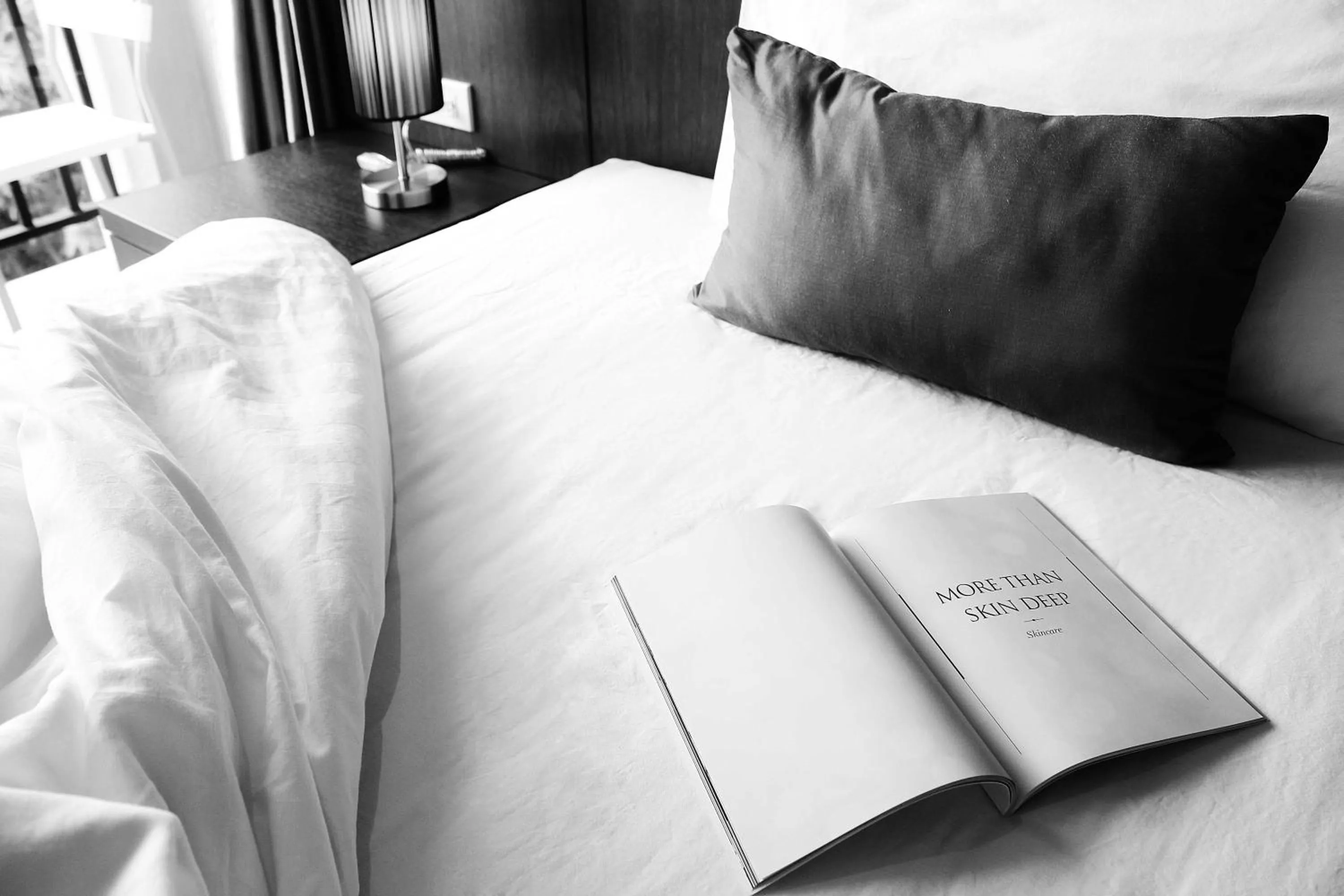 Photo of the whole room, Bed in Lub Sbuy House Hotel - SHA