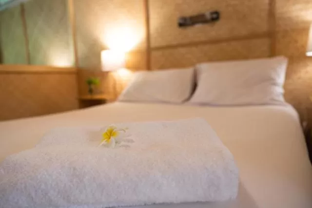 Bed in Tallow Beach Motel