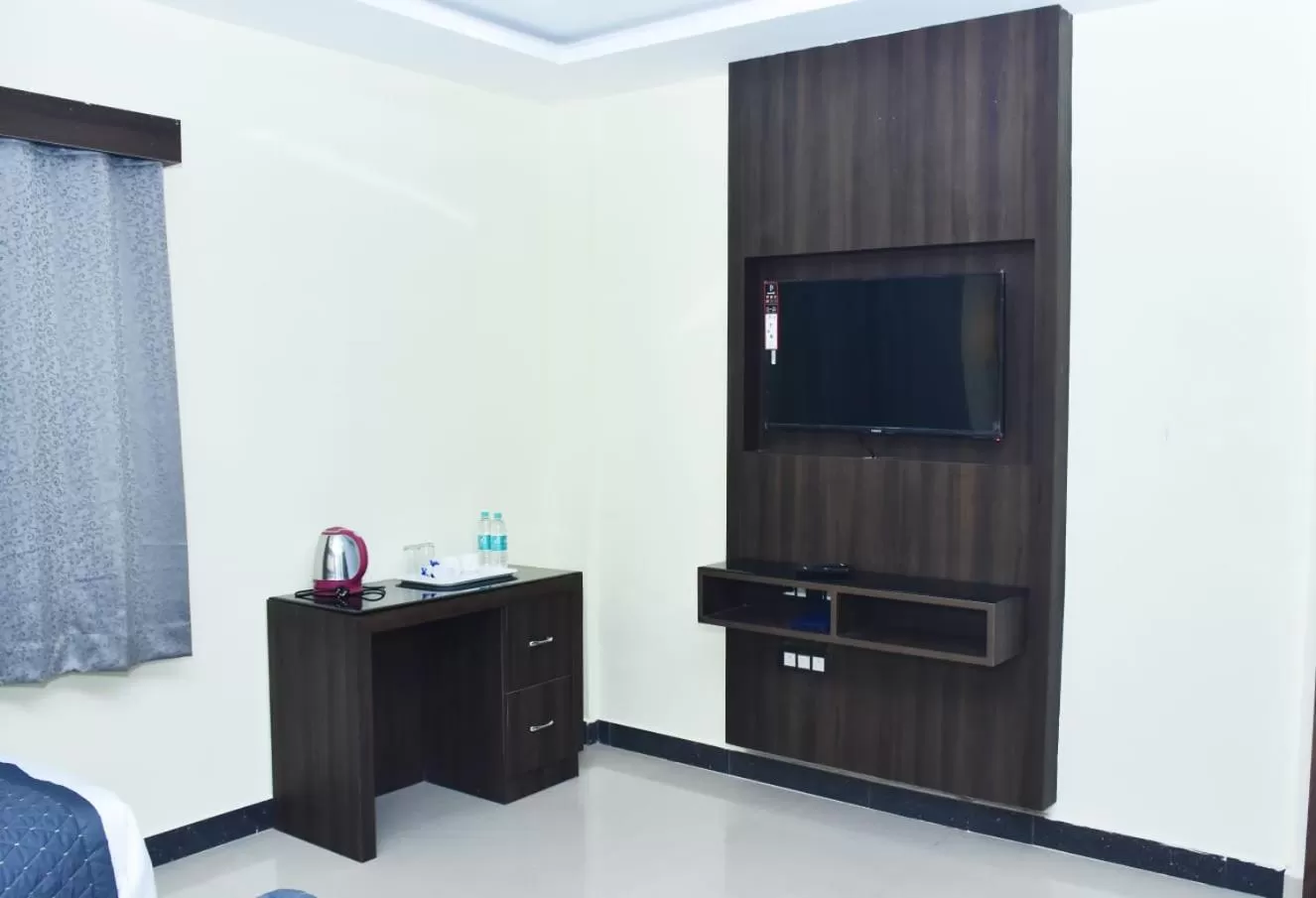 TV and multimedia in Hotel La Gowri, Coorg