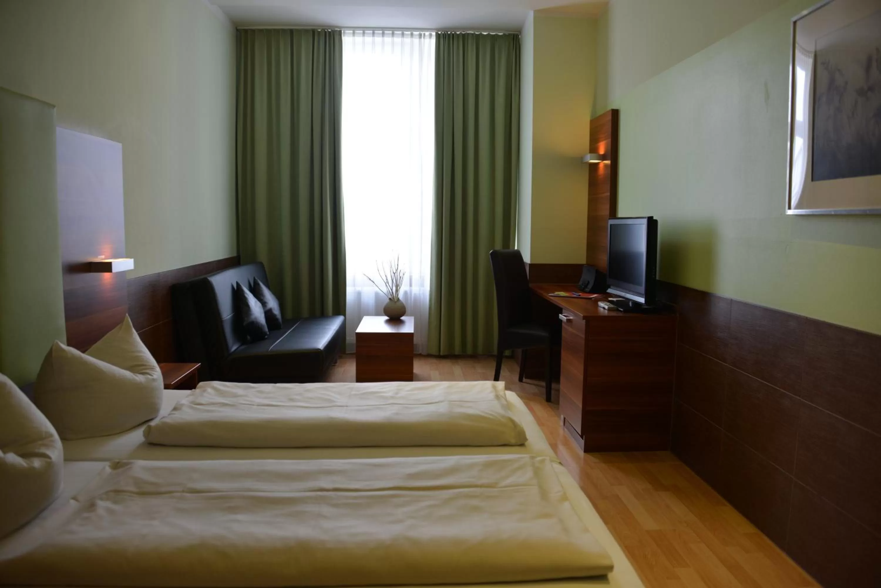 Bedroom, Bed in Arthotel Munich