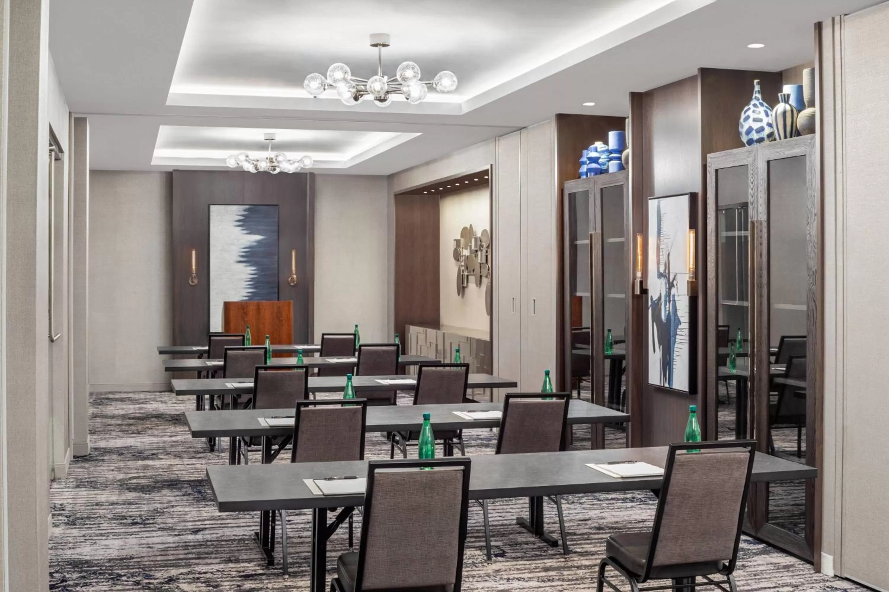 Meeting/conference room in Envue, Autograph Collection