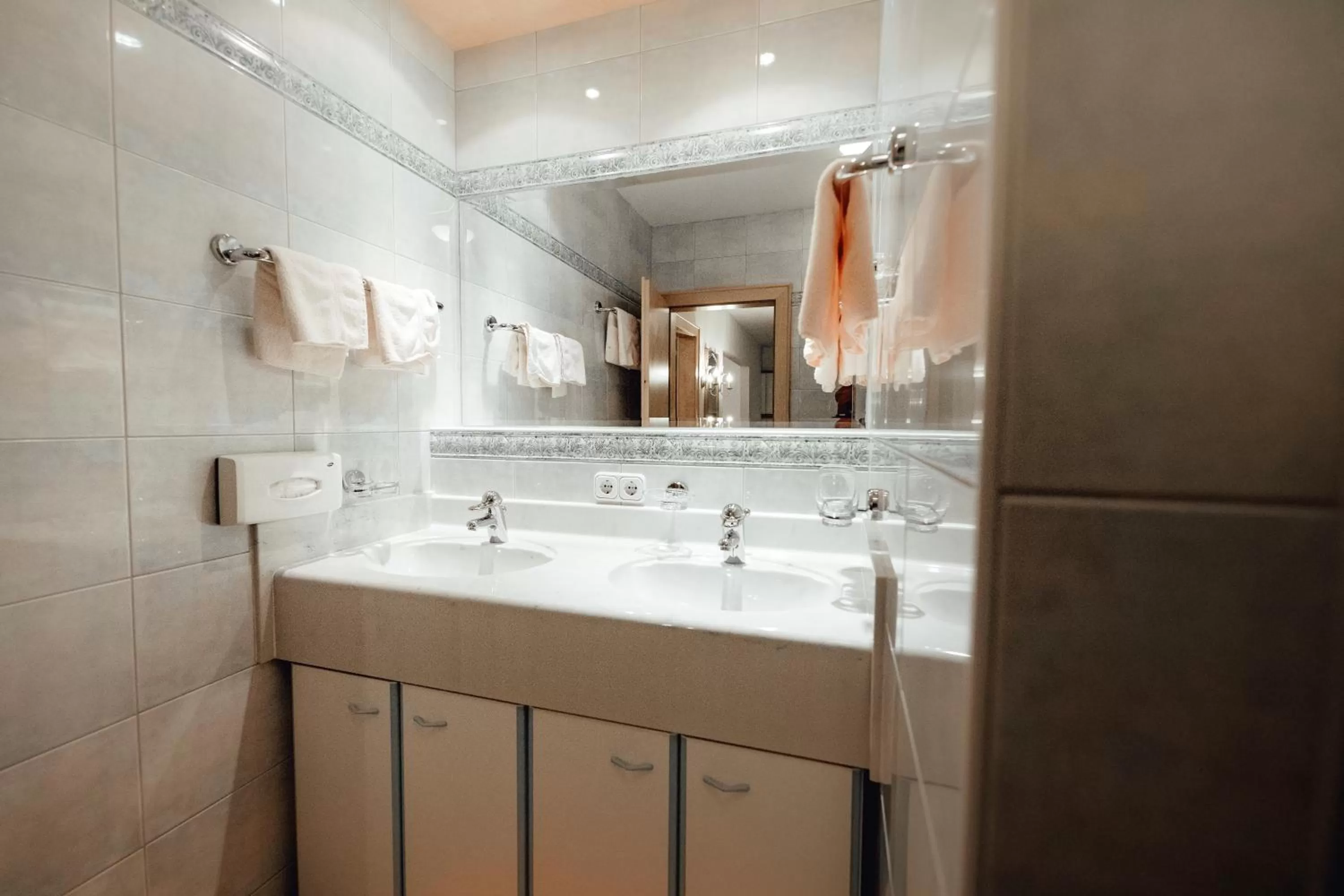 Bathroom in Zimmer & Ferienwohnungen Dandler