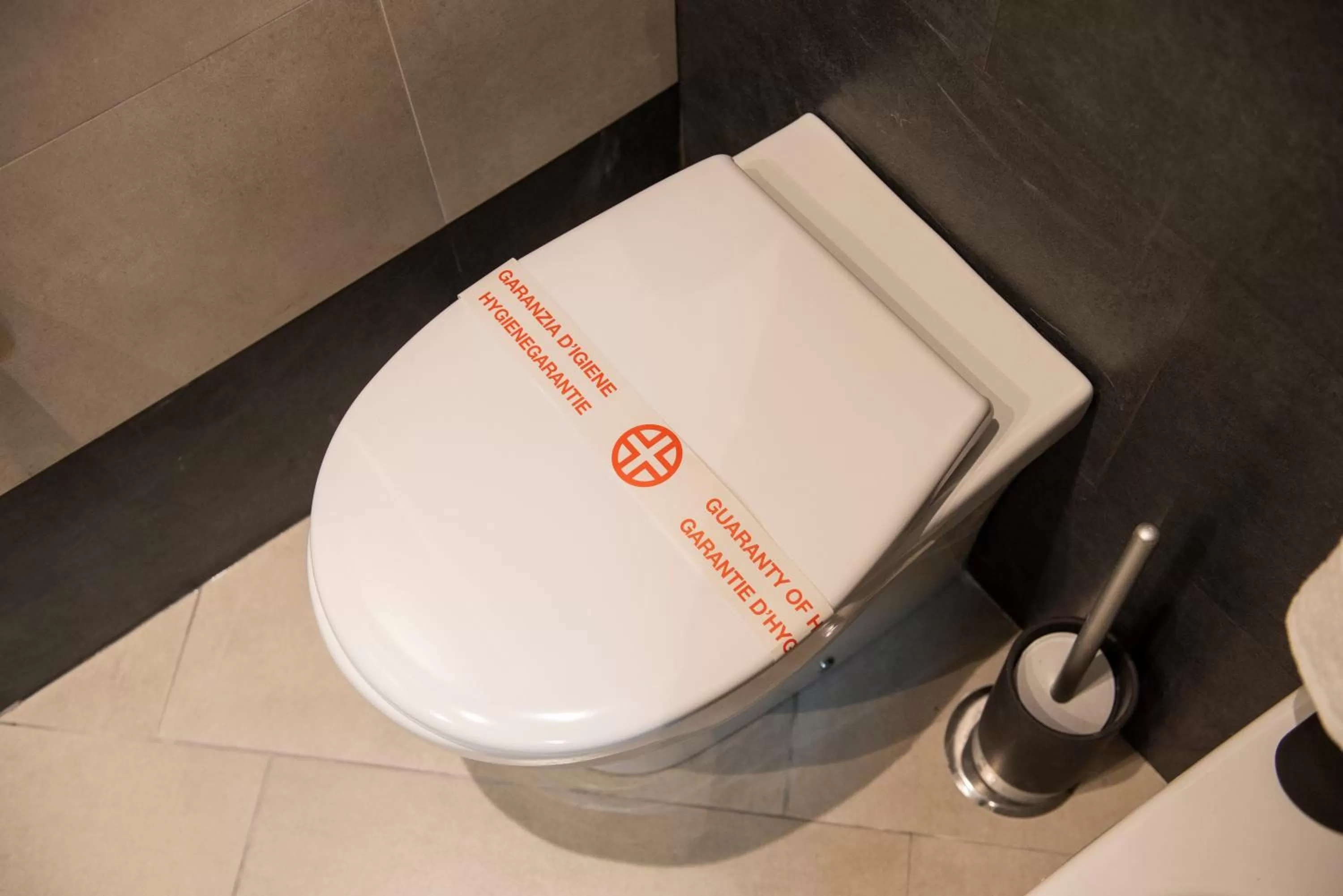 Bathroom in D'amelio'S suites