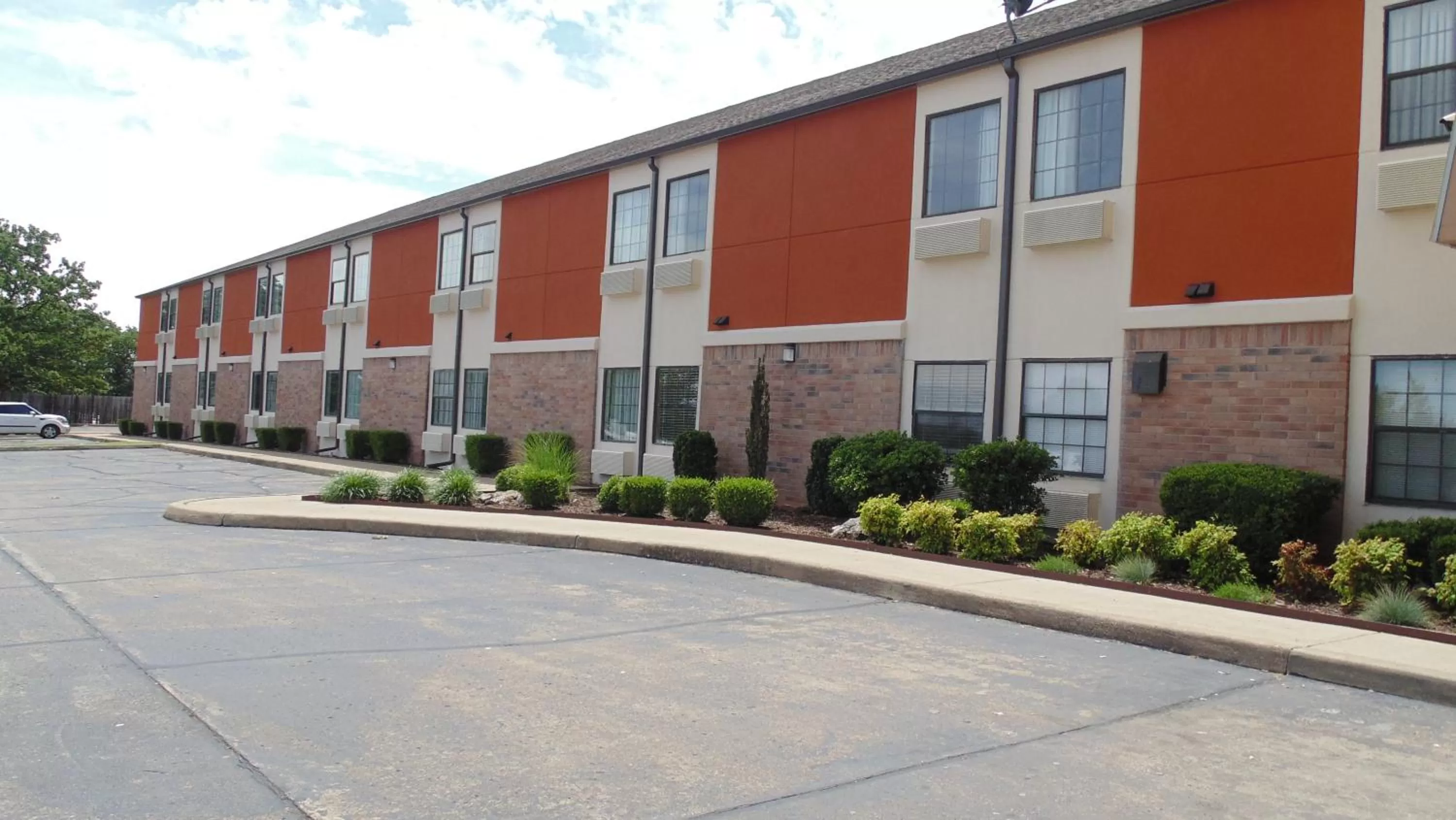 Property building in Super 8 by Wyndham Sapulpa/Tulsa Area