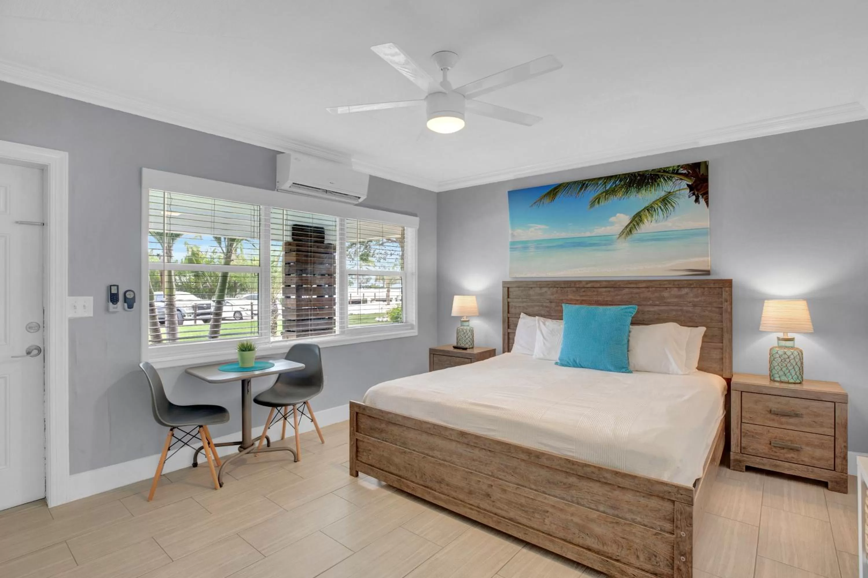 Bedroom, Bed in Seascape Resort & Marina