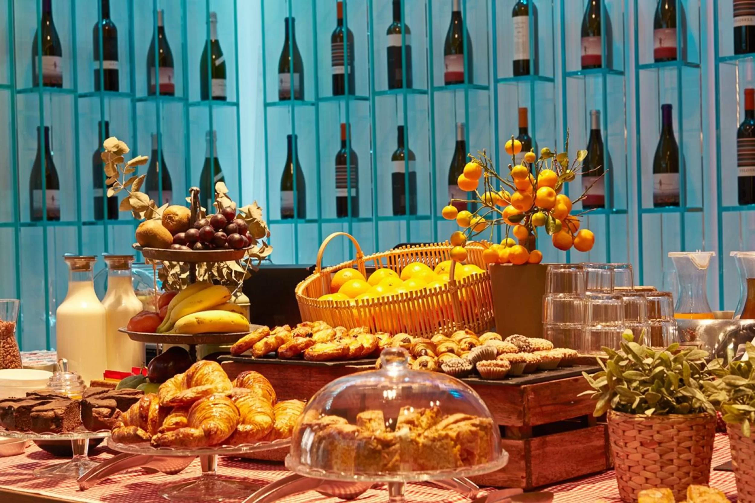 Buffet breakfast in Sixtytwo Hotel