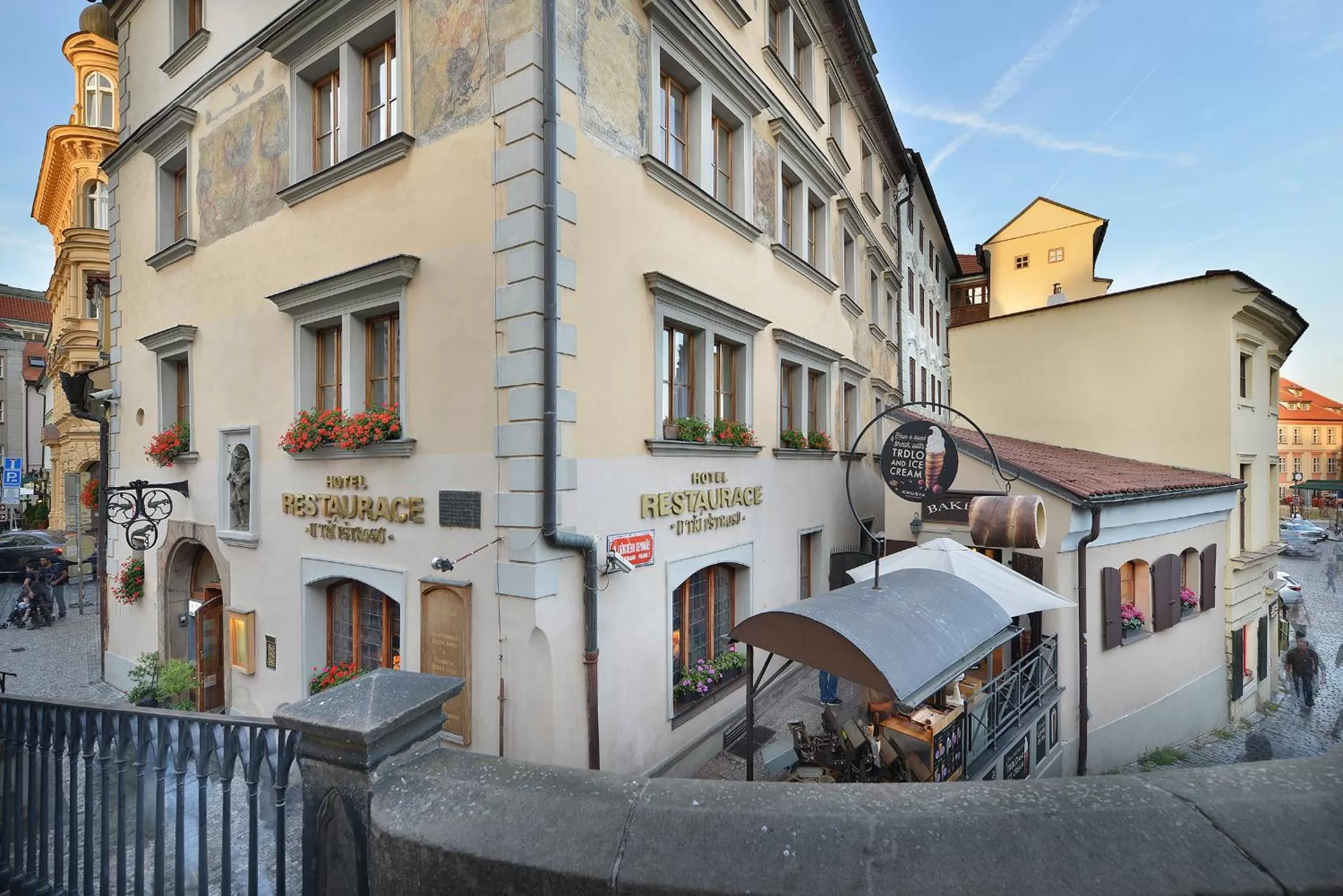 Off site in Hotel U 3 Pstrosu