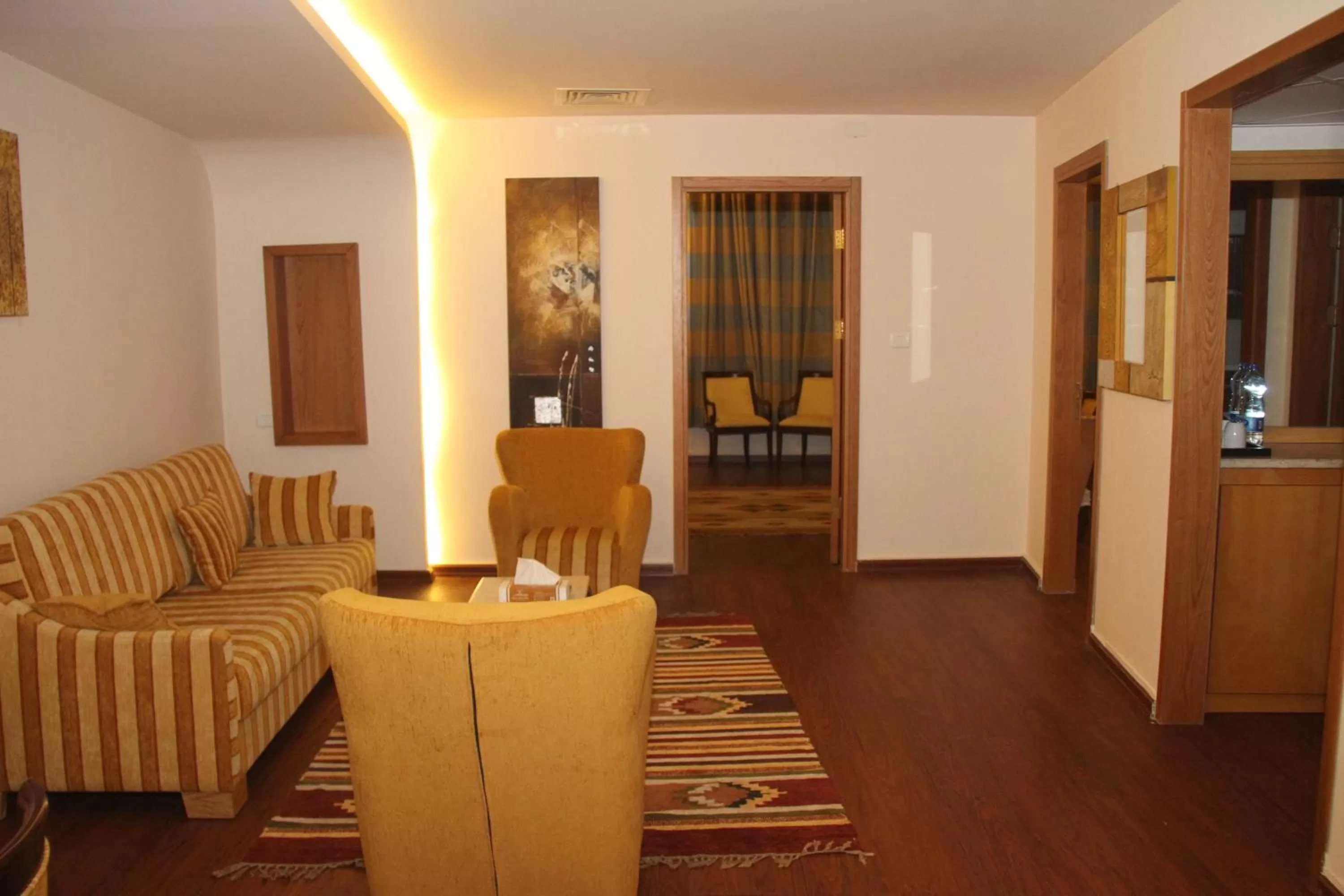 Living room, Lounge/Bar in Saleem Afandi Hotel