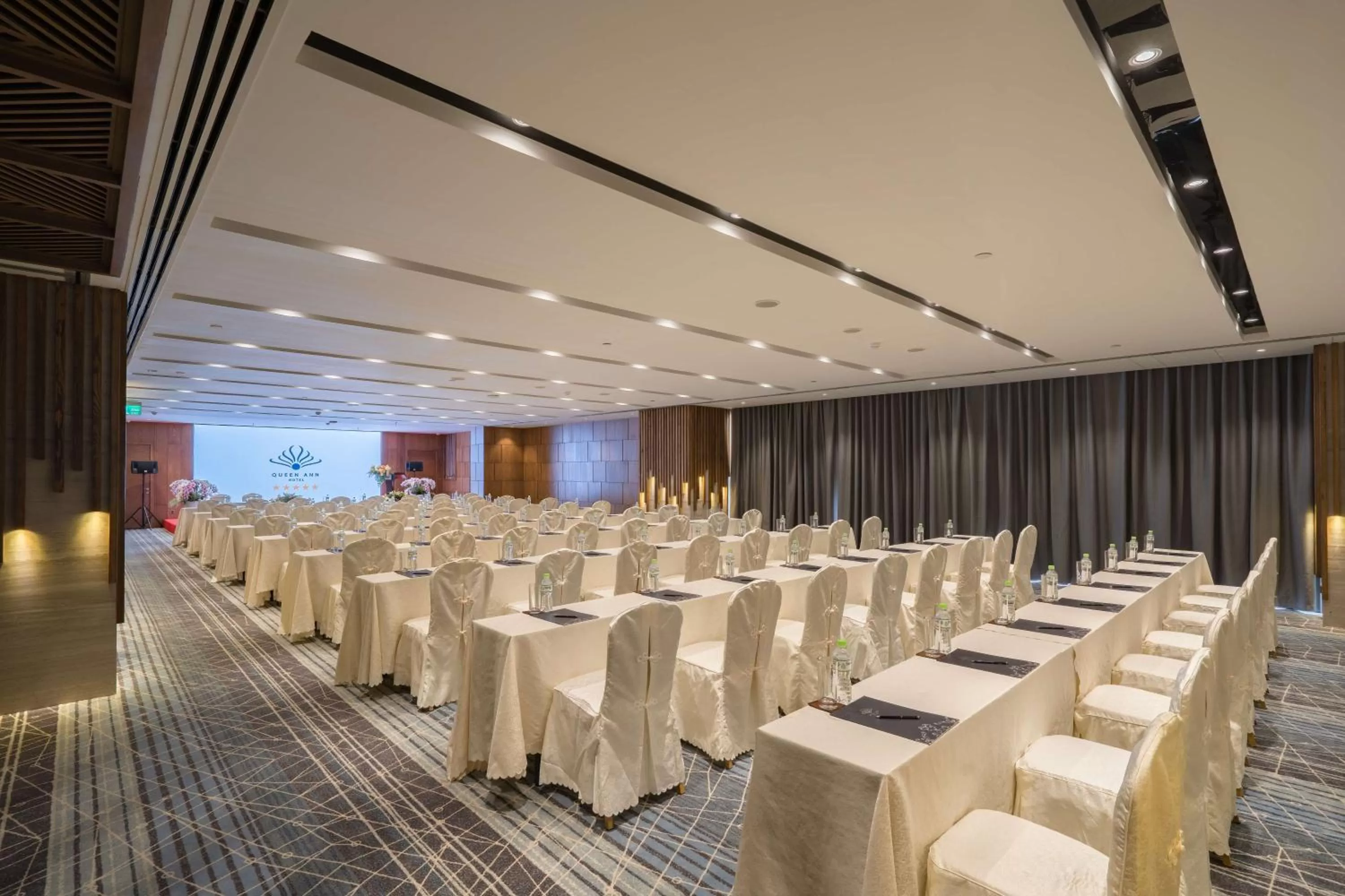 Meeting/conference room in Queen Ann Nha Trang Hotel